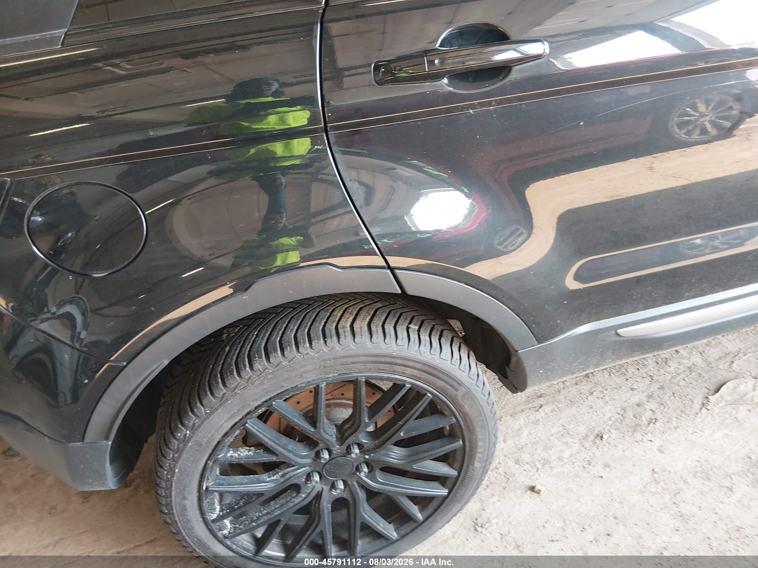 2015 Land Rover Range Rover Evoque Pure Black vin: SALVP2BG0FH044106