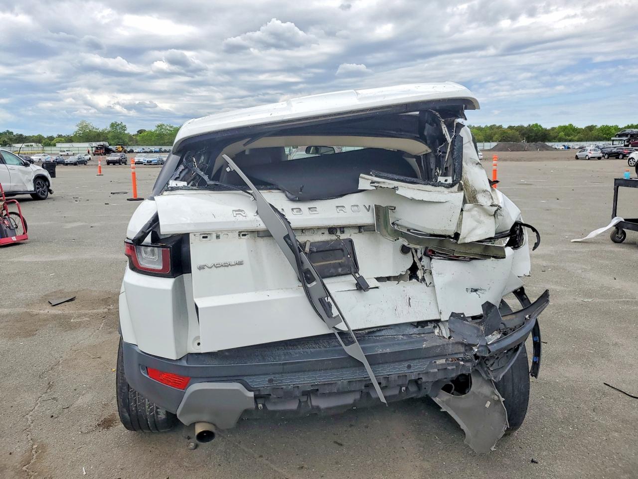 2017 Land Rover Range Rover Evoque Se White vin: SALVP2BG0HH250402
