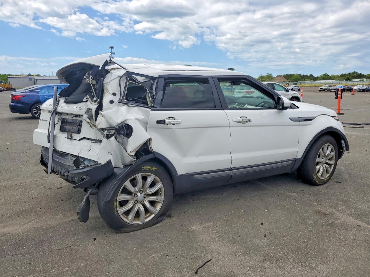 2017 Land Rover Range Rover Evoque Se White vin: SALVP2BG0HH250402