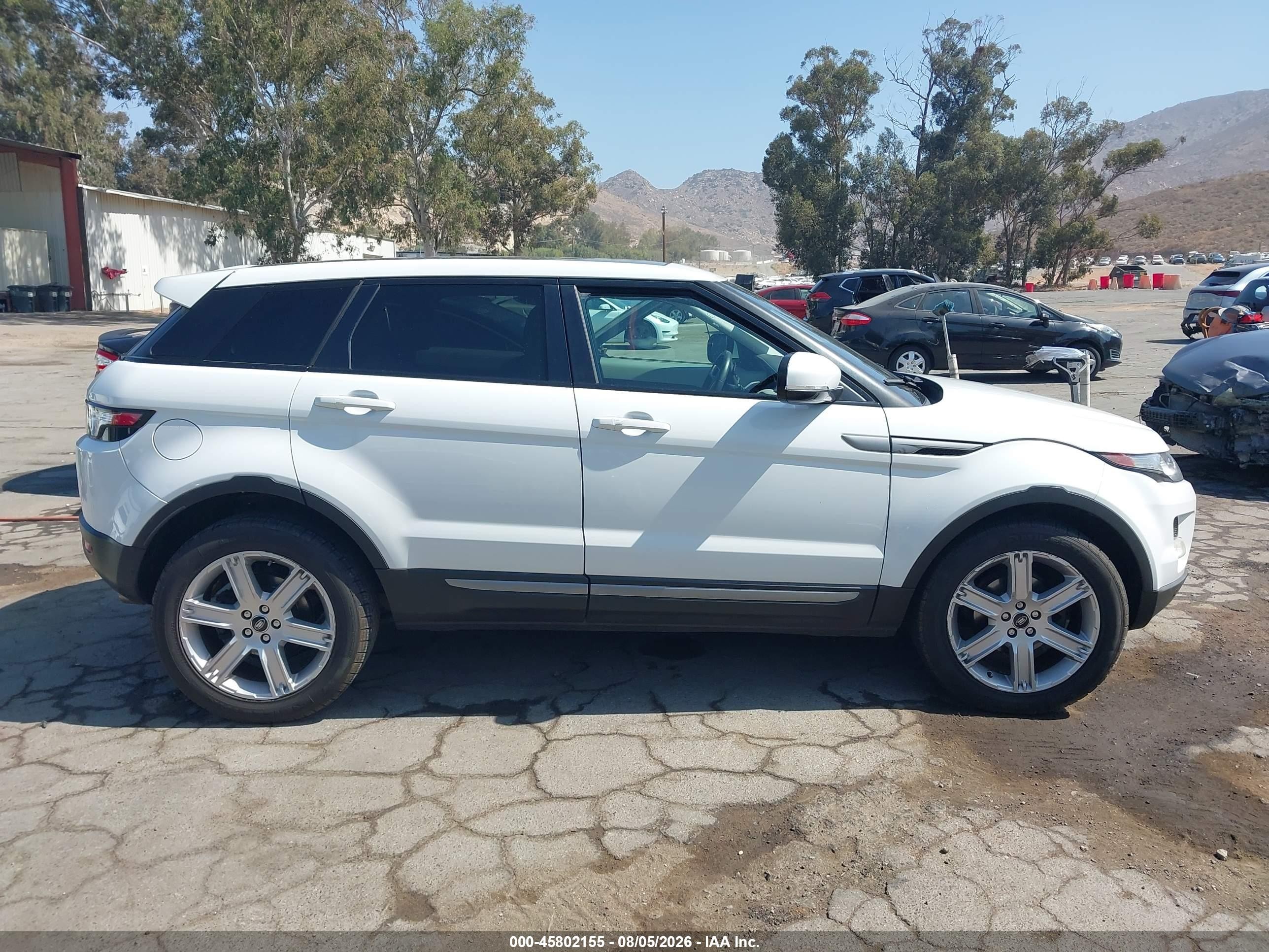 2013 Land Rover Range Rover Evoque Pure White vin: SALVP2BG1DH821888