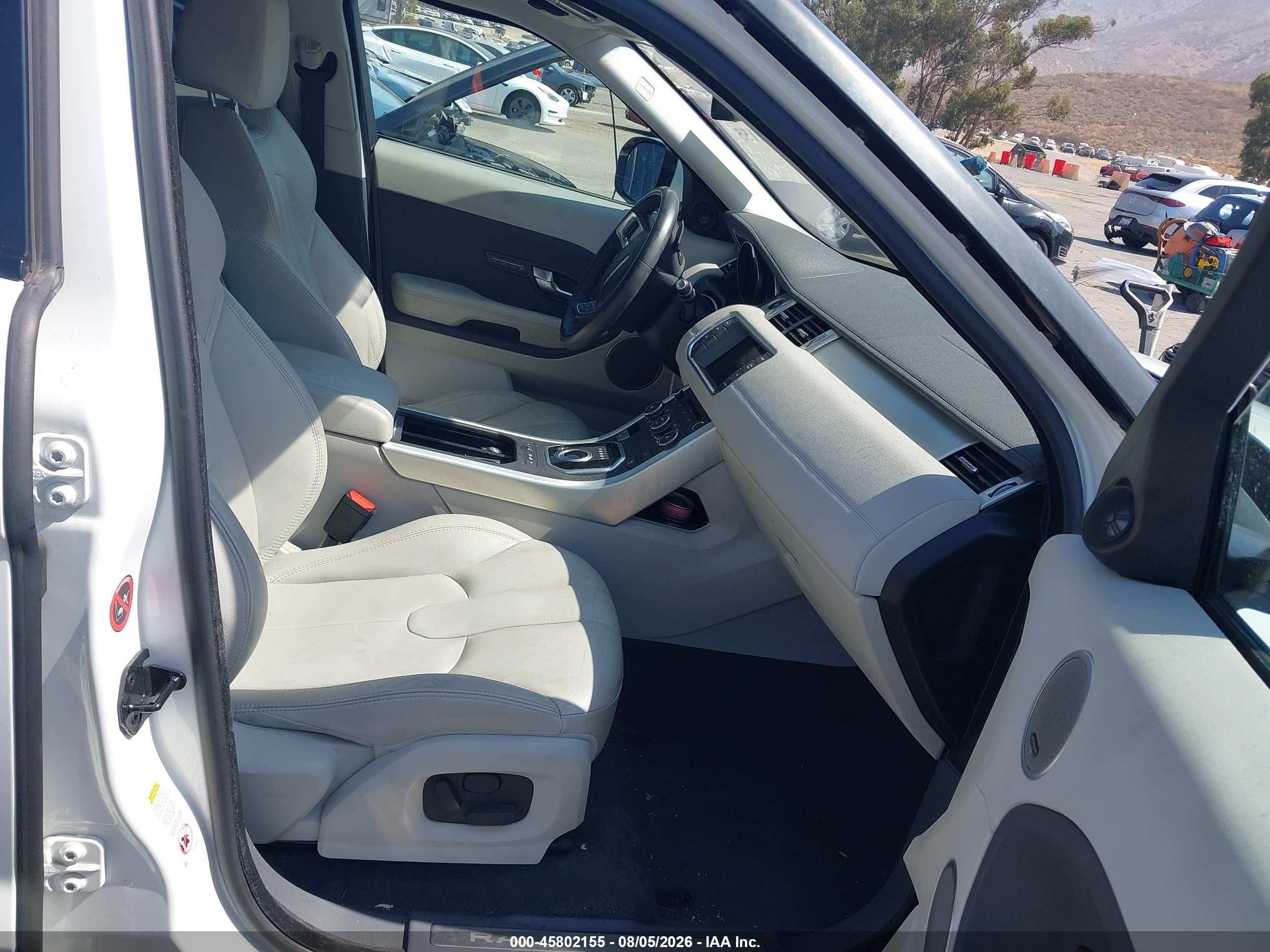 2013 Land Rover Range Rover Evoque Pure White vin: SALVP2BG1DH821888