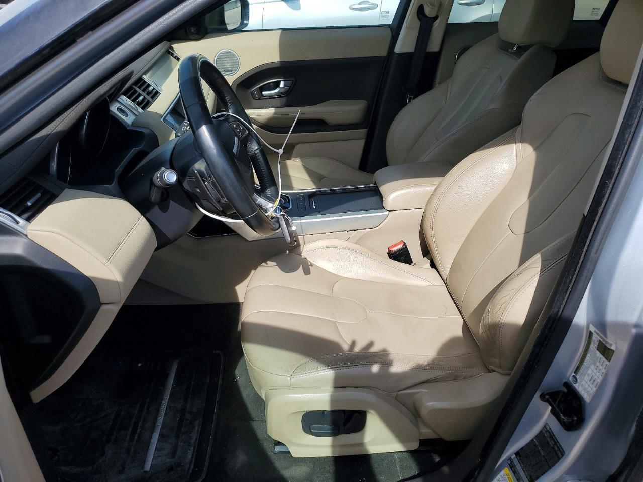 2015 Land Rover Range Rover Evoque Pure Plus Silver vin: SALVP2BG1FH962351