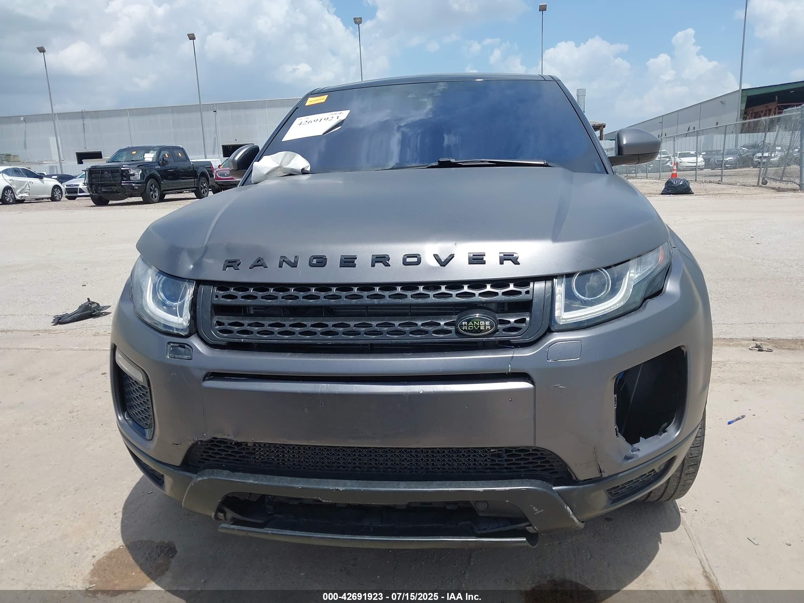 2017 Land Rover Range Rover Evoque Se/se Premium Gray vin: SALVP2BG1HH195877