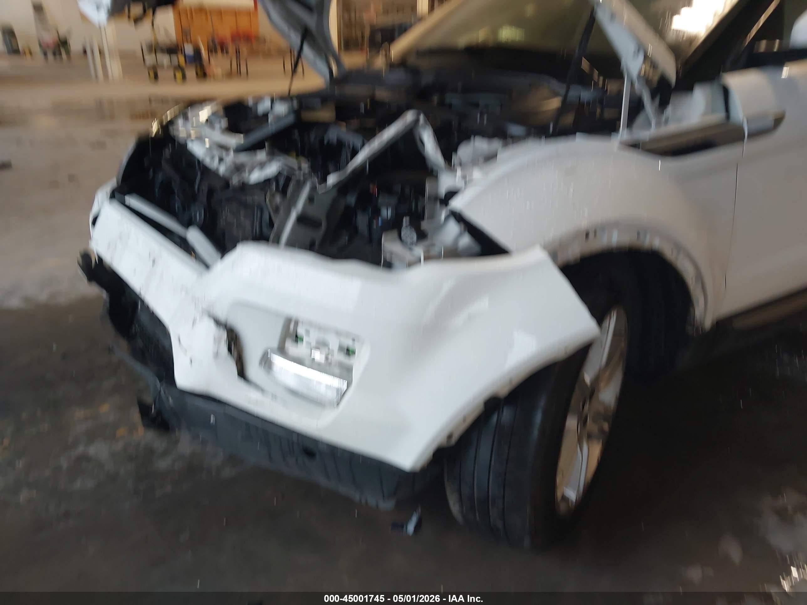 2015 Land Rover Range Rover Evoque Pure White vin: SALVP2BG2FH027999