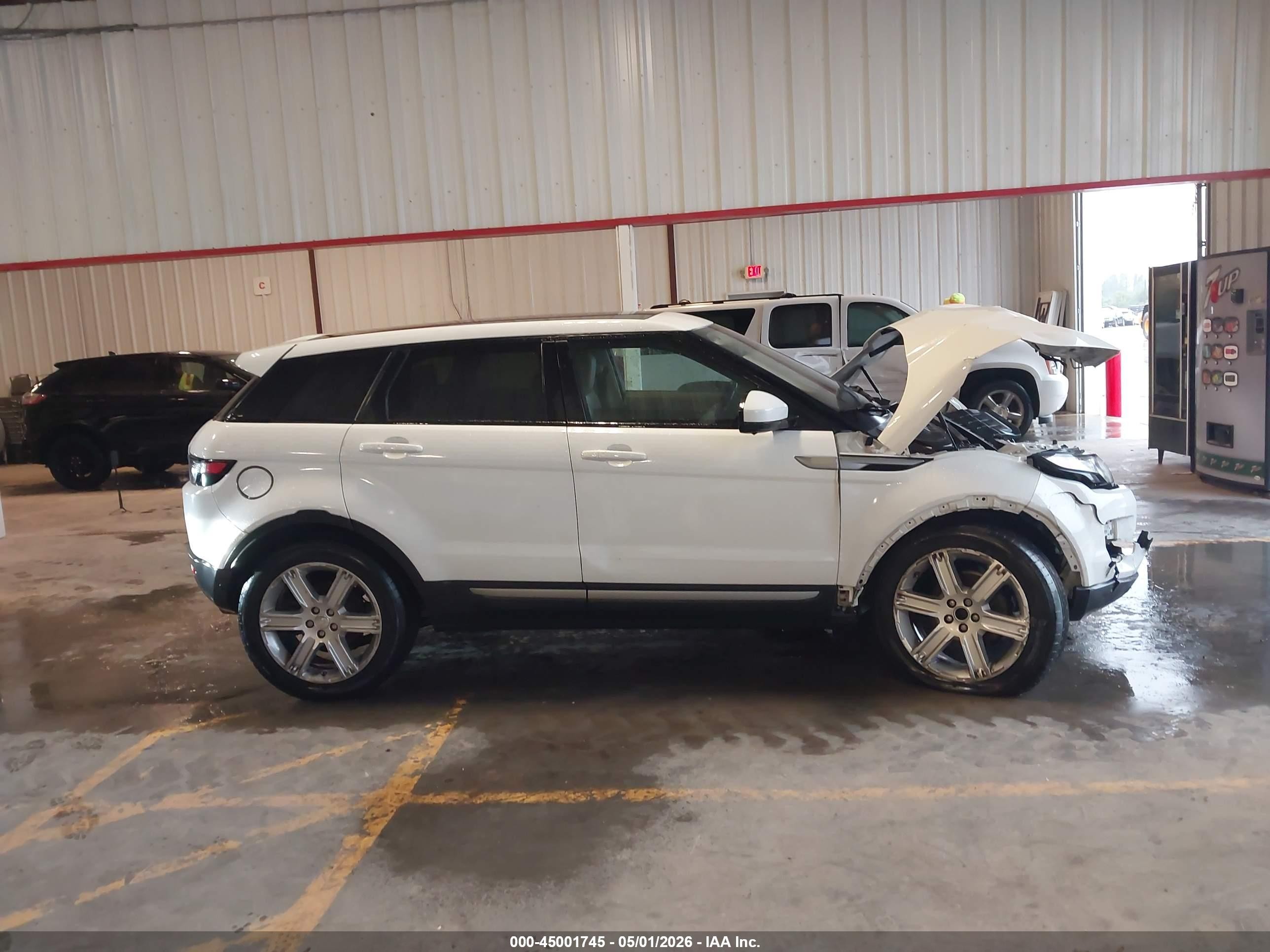 2015 Land Rover Range Rover Evoque Pure White vin: SALVP2BG2FH027999
