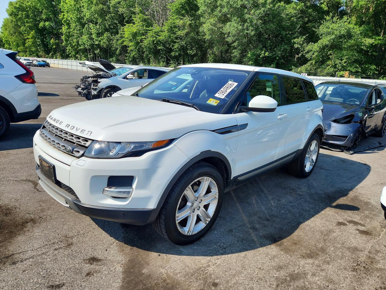 2015 Land Rover Range Rover Evoque Pure Plus White vin: SALVP2BG2FH077124