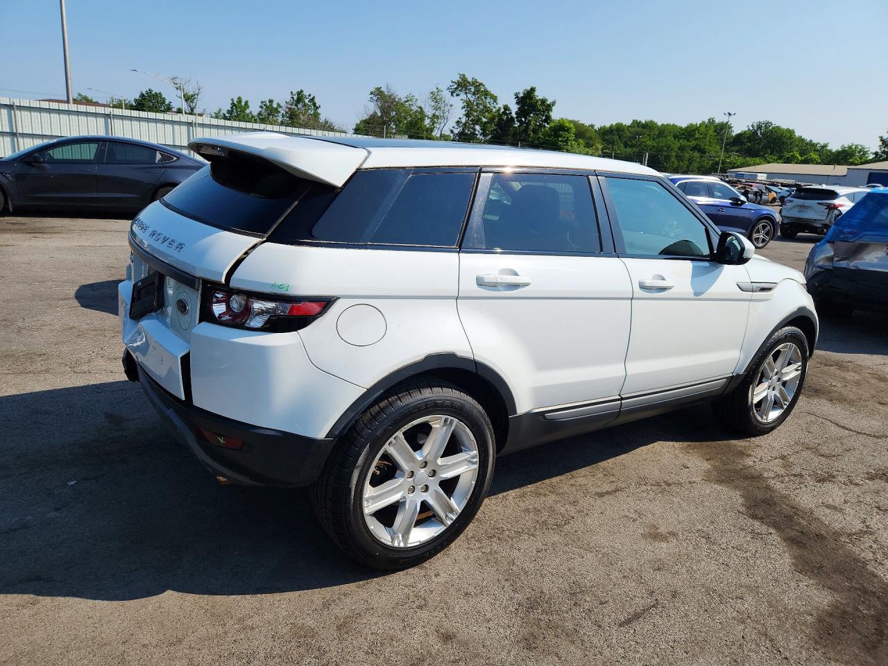 2015 Land Rover Range Rover Evoque Pure Plus White vin: SALVP2BG2FH077124