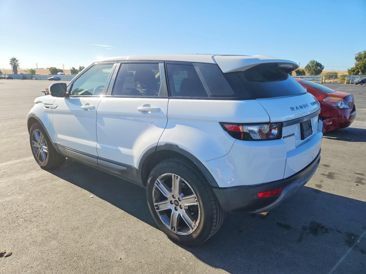 2013 Land Rover Range Rover Evoque Pure Plus White vin: SALVP2BG3DH842435