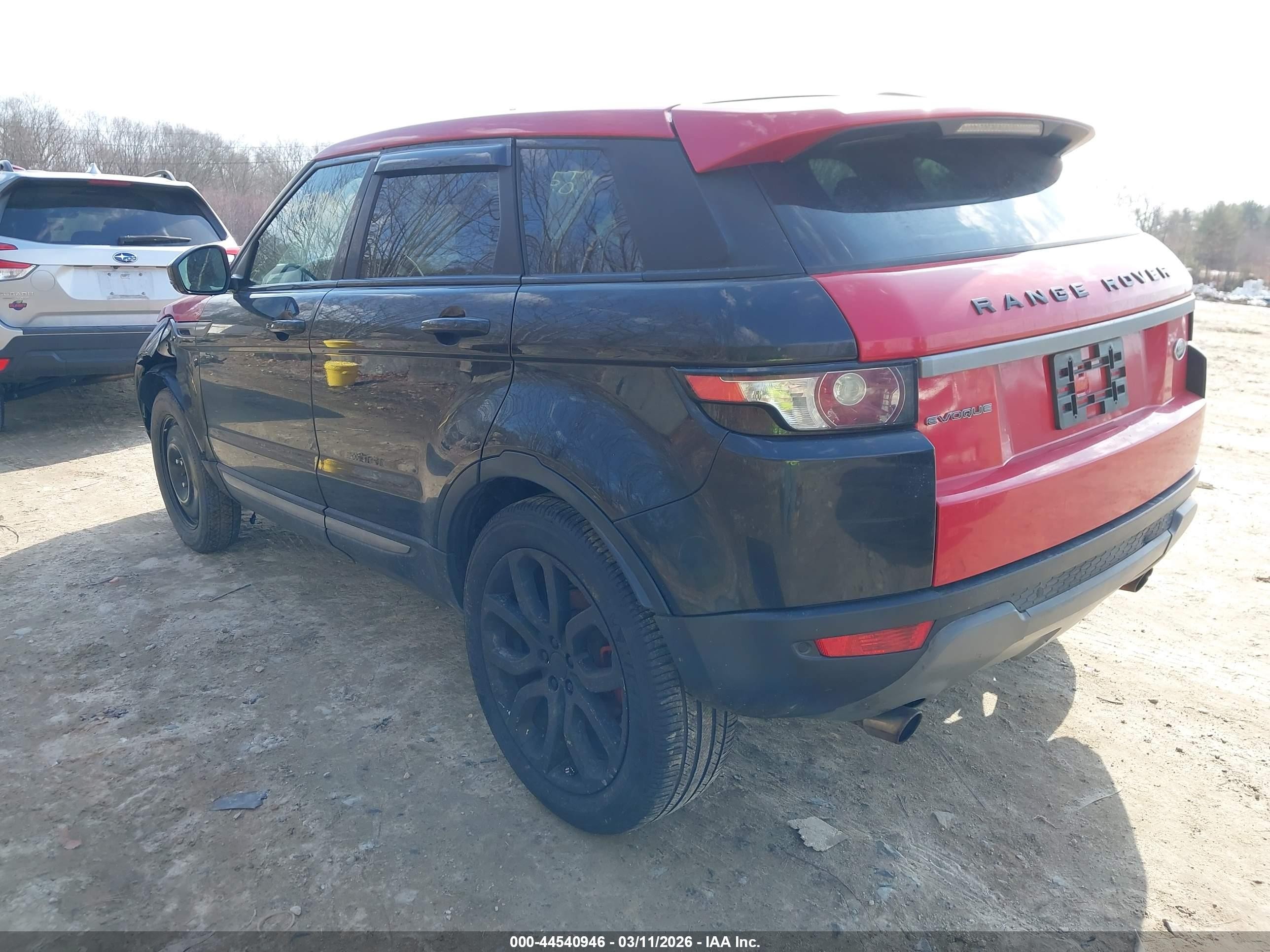 2015 Land Rover Range Rover Evoque Pure Black vin: SALVP2BG3FH015943