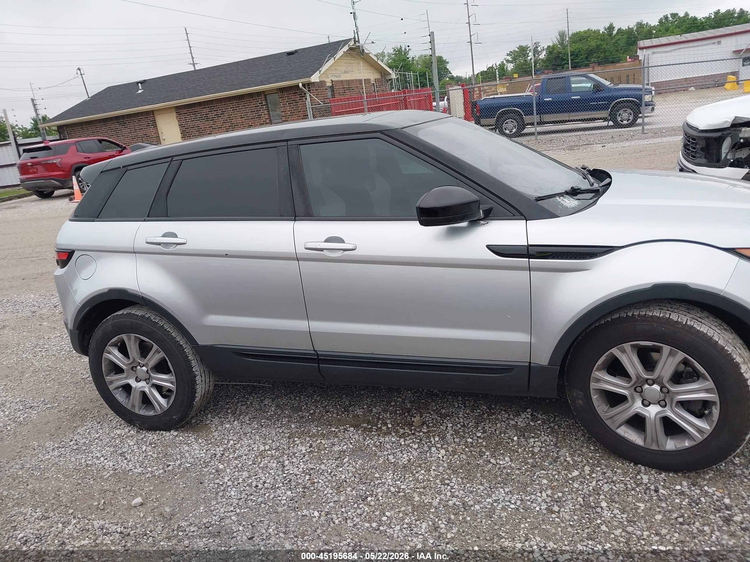 2017 Land Rover Range Rover Evoque Se/se Premium Silver vin: SALVP2BG3HH192656