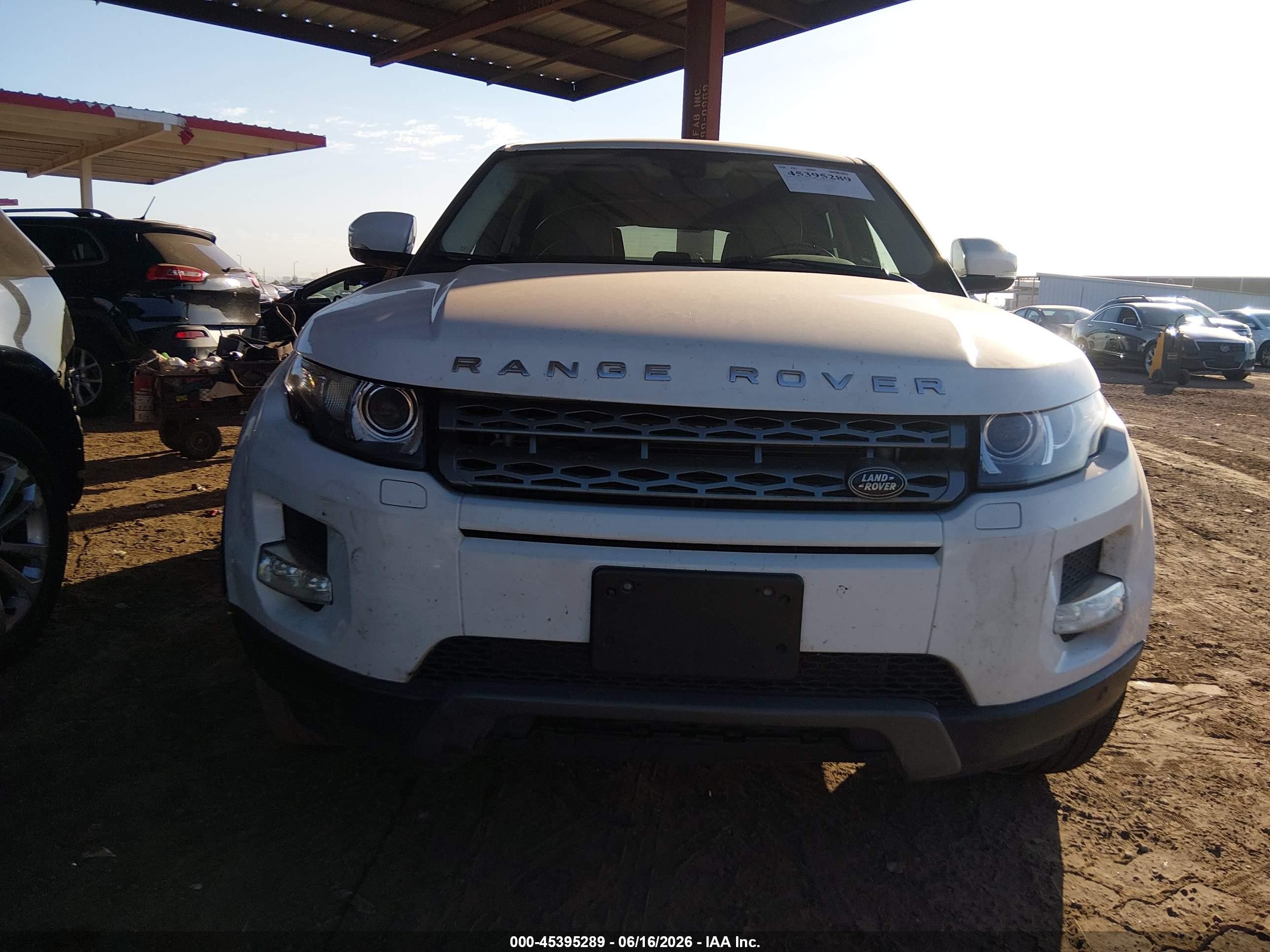 2012 Land Rover Range Rover Evoque   Белый vin: SALVP2BG4CH677963