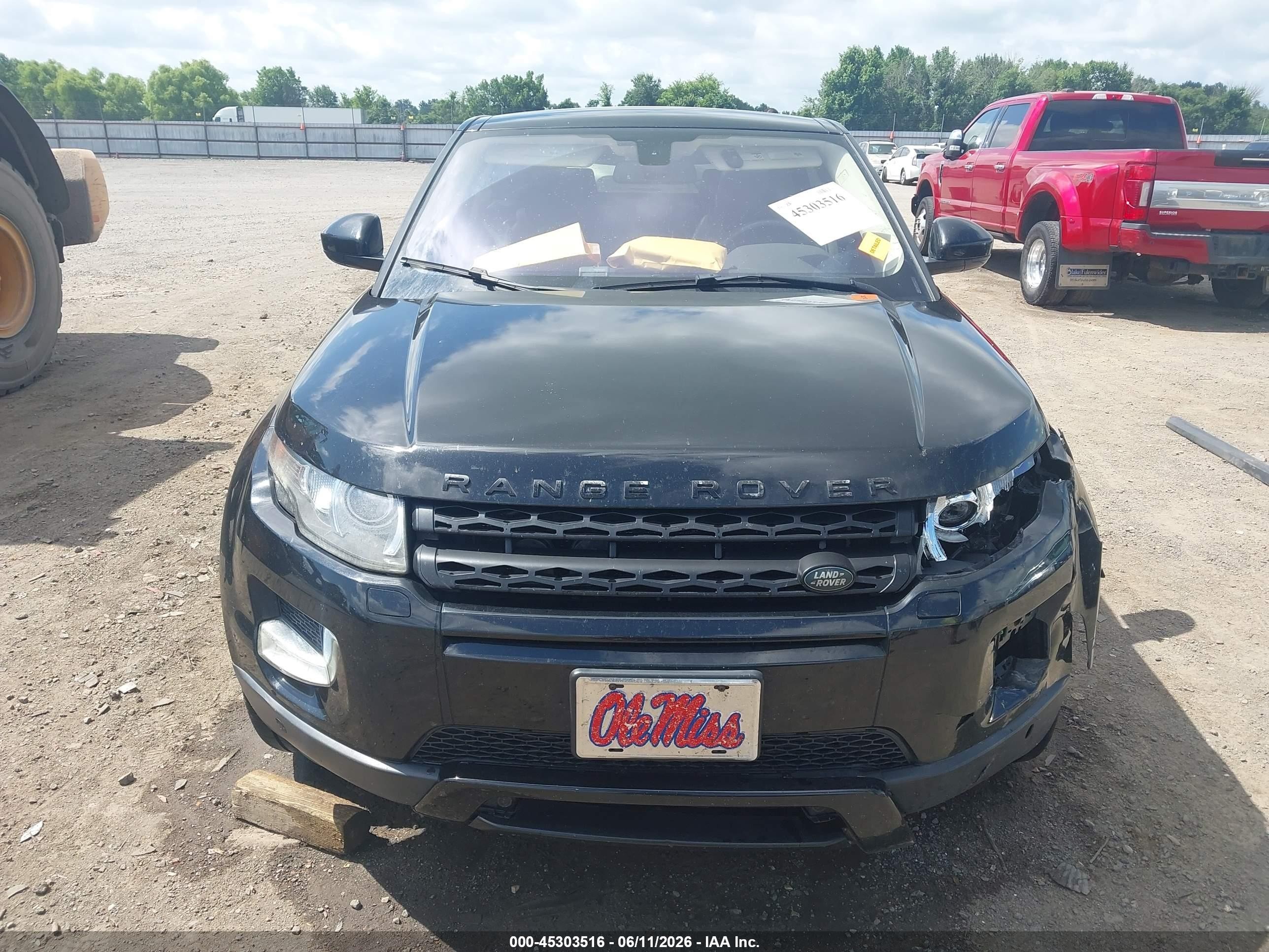 2015 Land Rover Range Rover Evoque Pure Black vin: SALVP2BG4FH021878