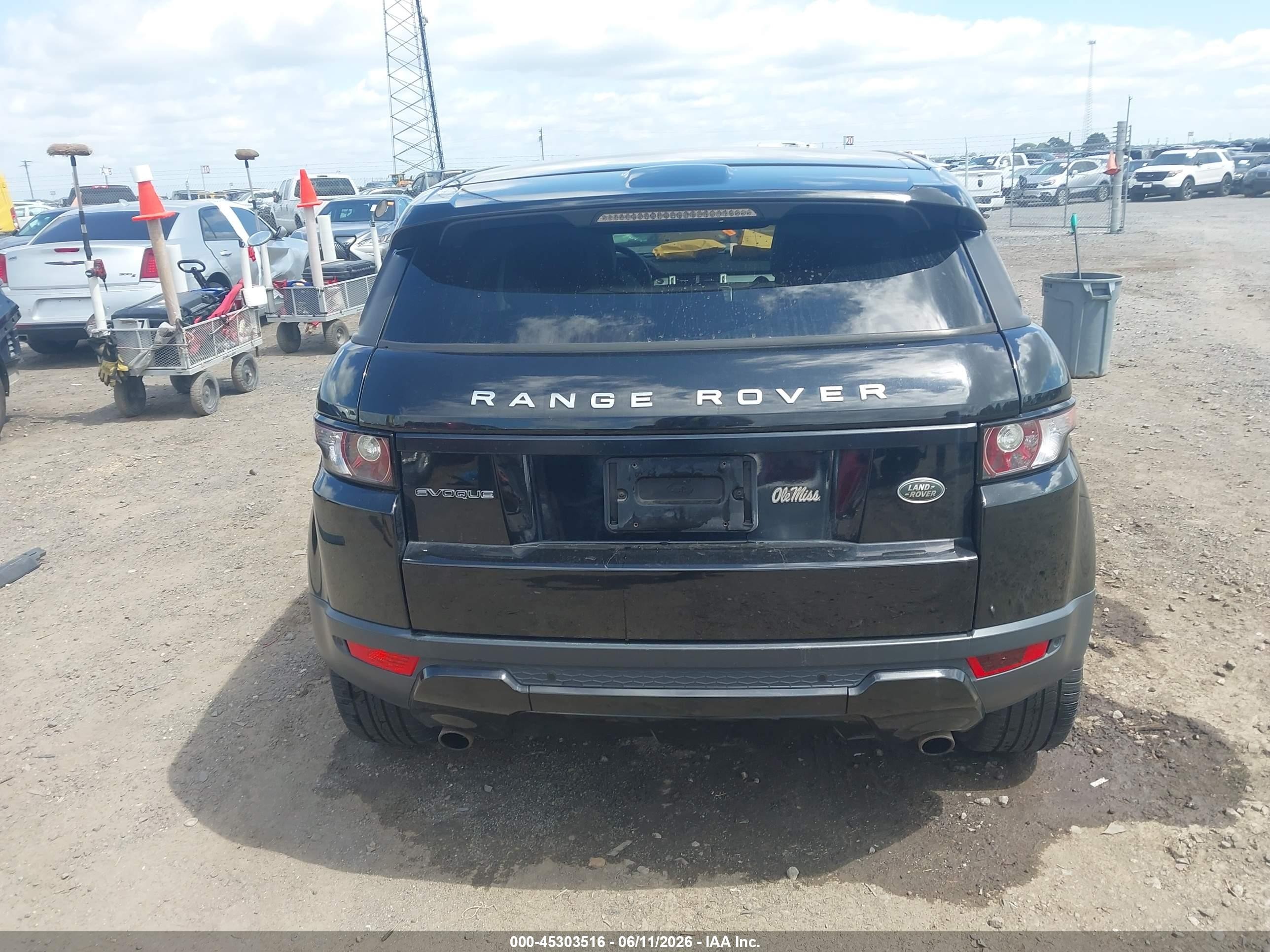2015 Land Rover Range Rover Evoque Pure Black vin: SALVP2BG4FH021878
