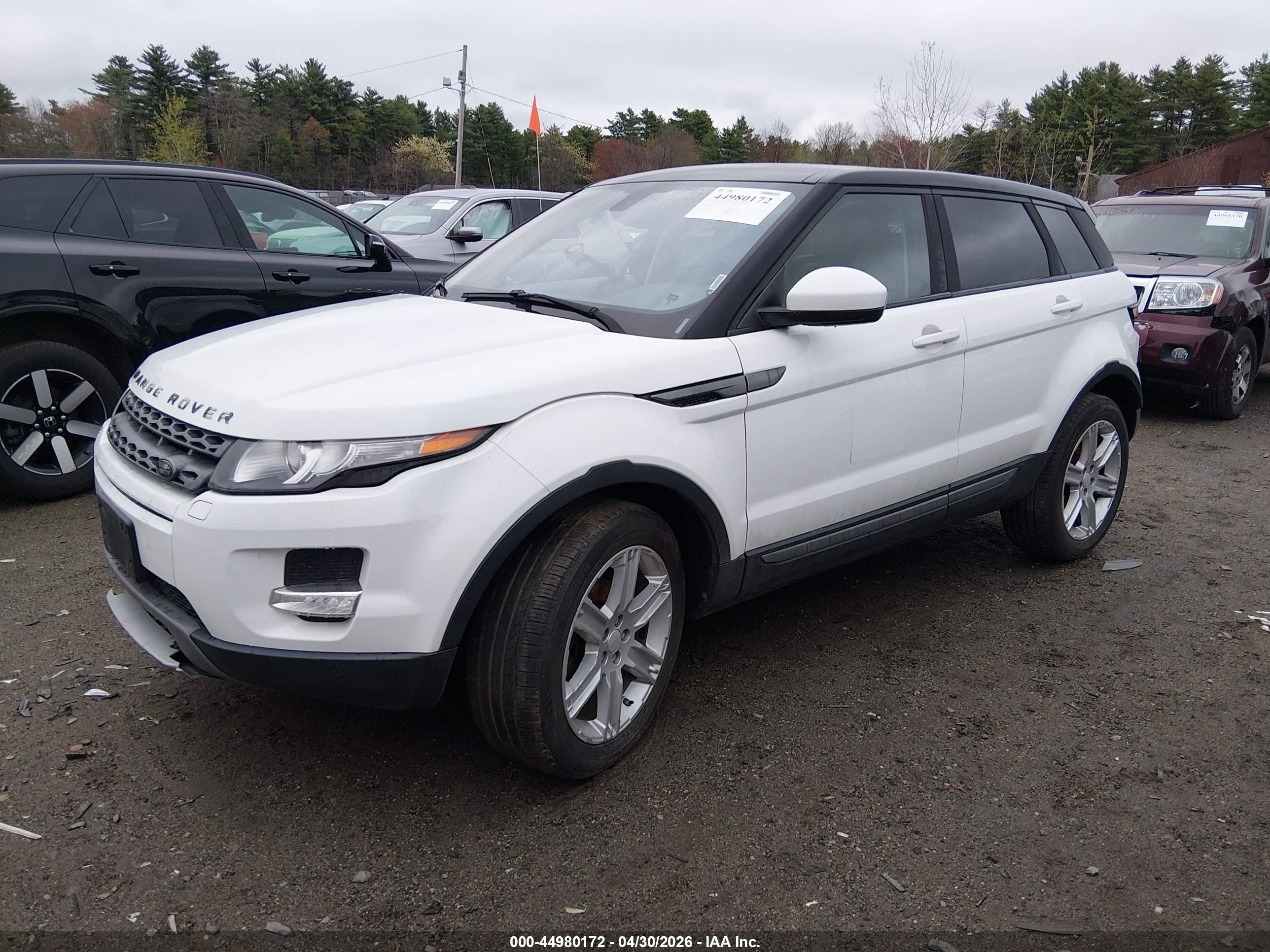 2015 Land Rover Range Rover Evoque Pure White vin: SALVP2BG4FH025025