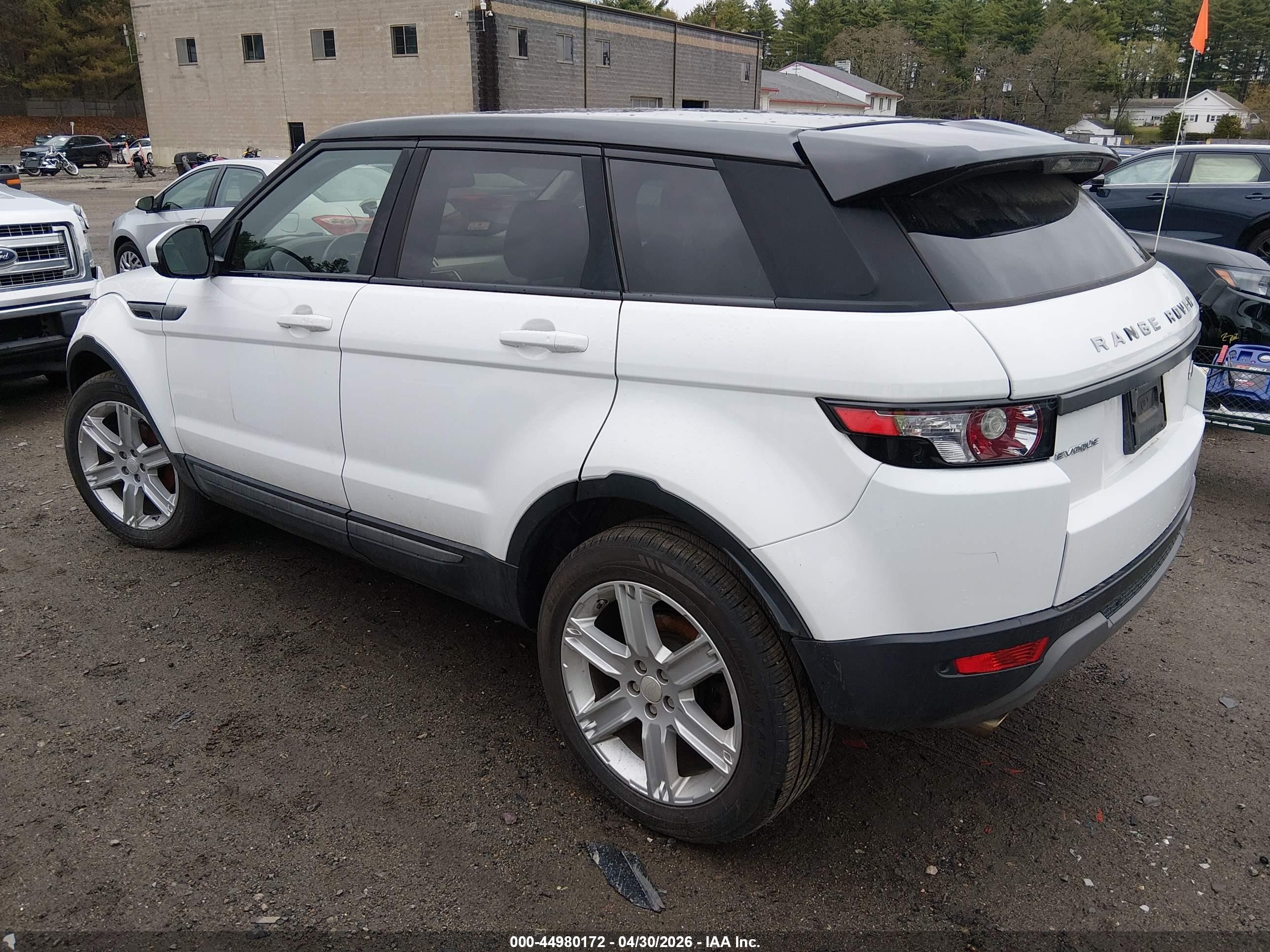 2015 Land Rover Range Rover Evoque Pure White vin: SALVP2BG4FH025025