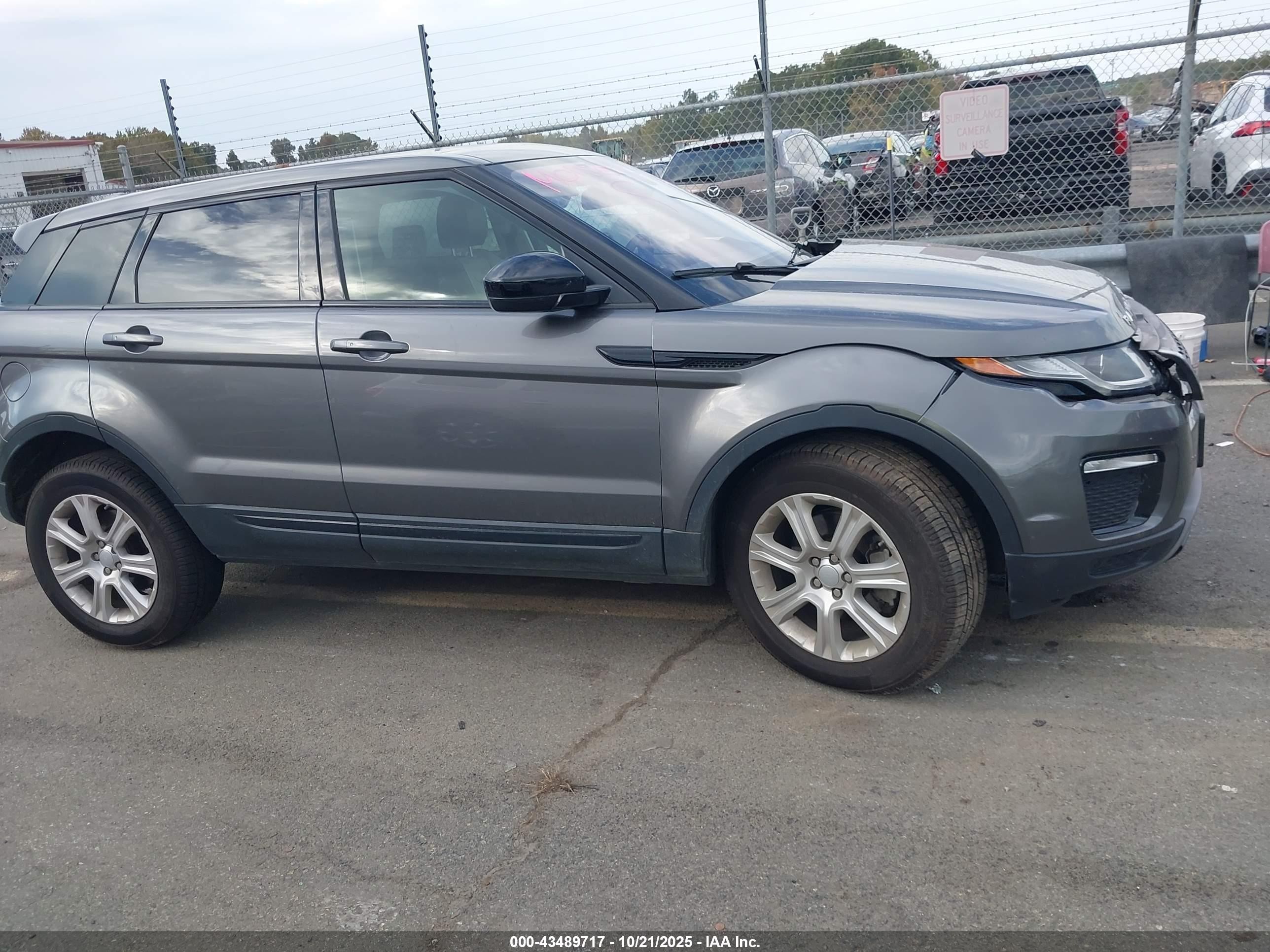 2017 Land Rover Range Rover Evoque Se/se Premium Серый vin: SALVP2BG4HH238320
