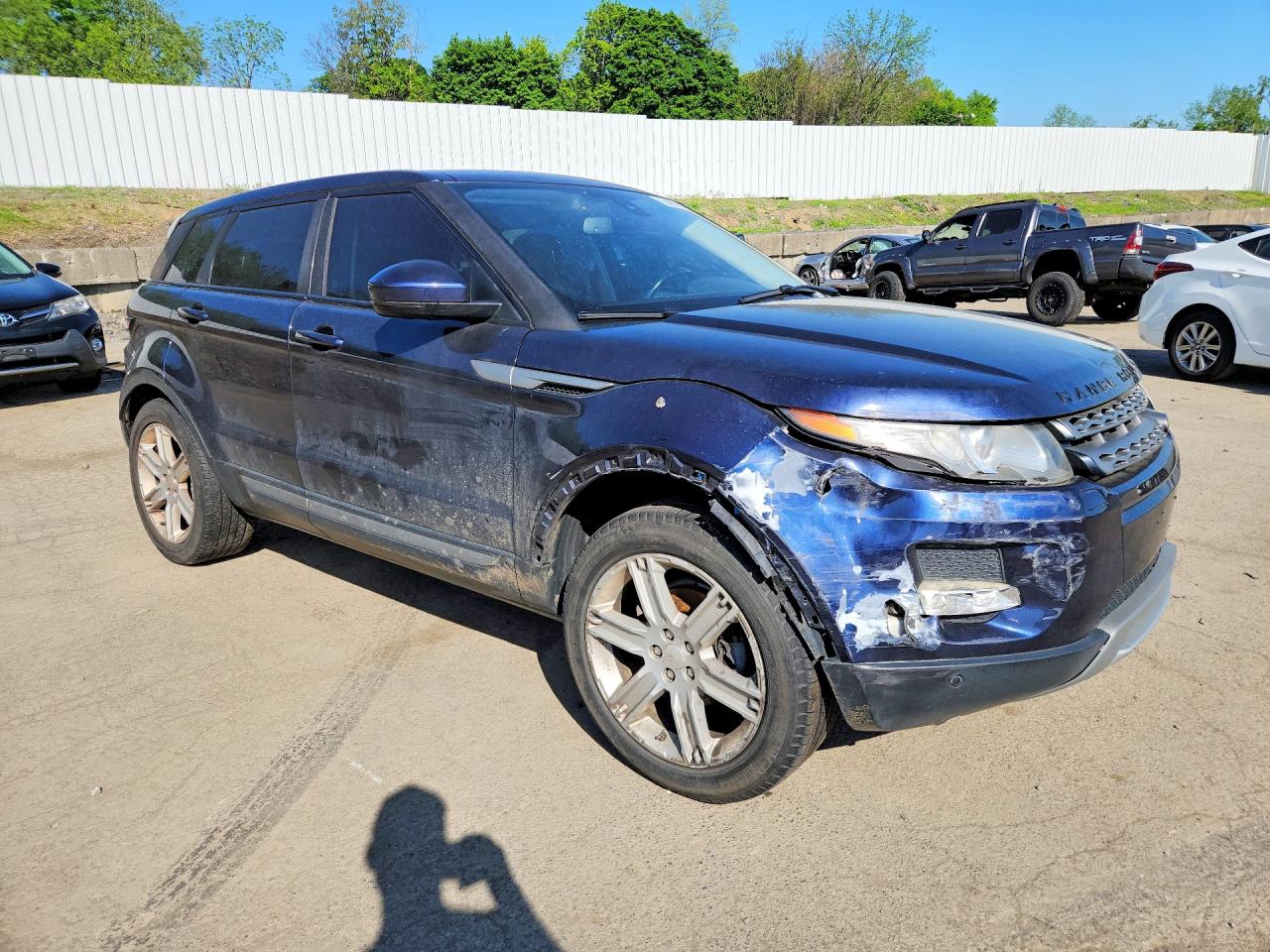 2014 Land Rover Range Rover Evoque Pure Plus Blue vin: SALVP2BG5EH935751