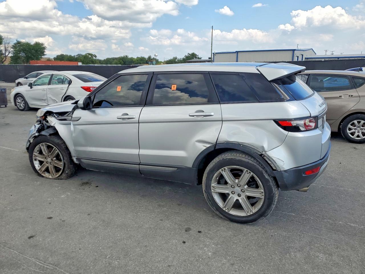 2015 Land Rover Range Rover Evoque Pure Plus Silver vin: SALVP2BG5FH052492