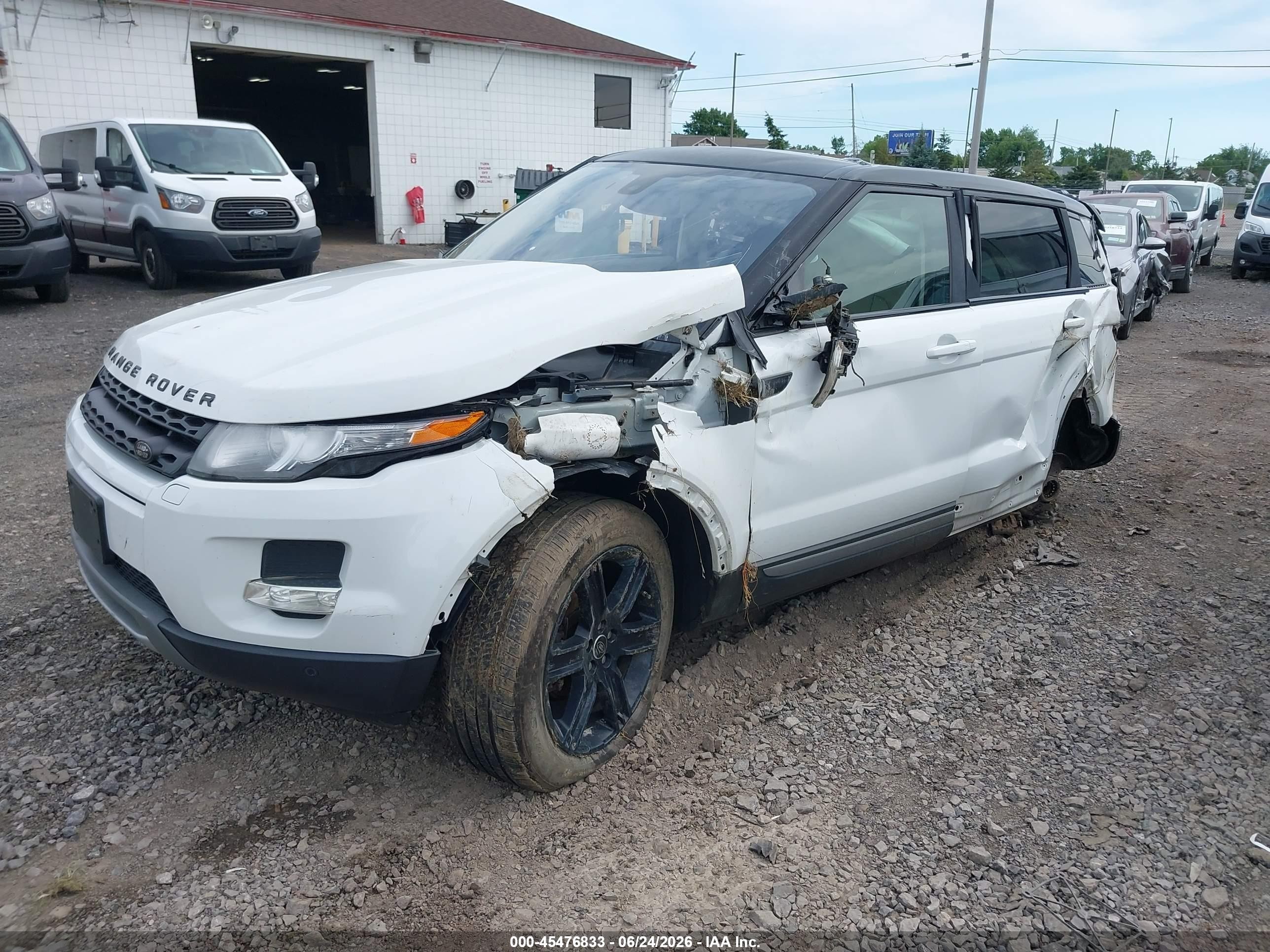2013 Land Rover Range Rover Evoque Pure Белый vin: SALVP2BG7DH850327