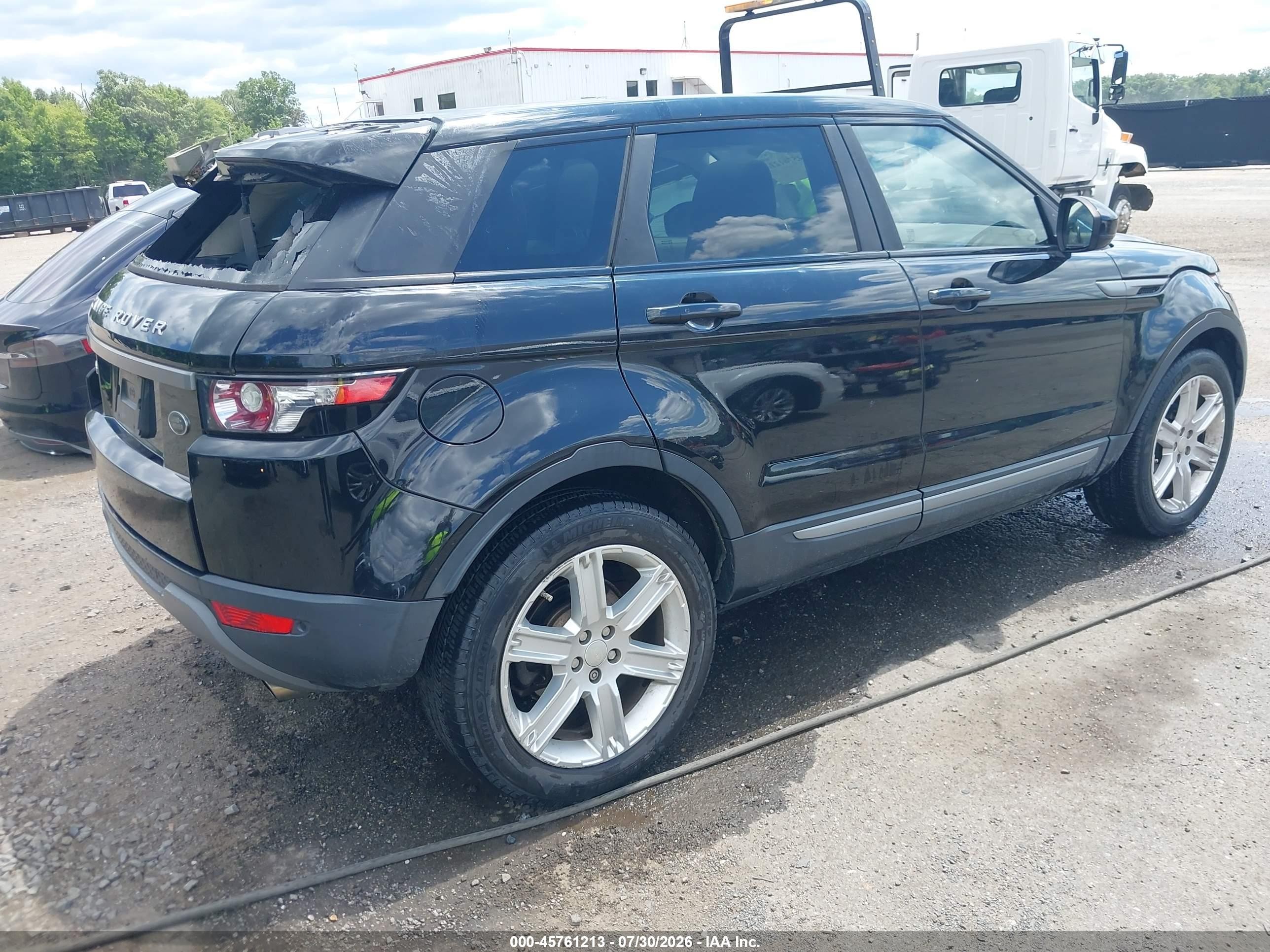 2015 Land Rover Range Rover Evoque Pure Black vin: SALVP2BG7FH041137