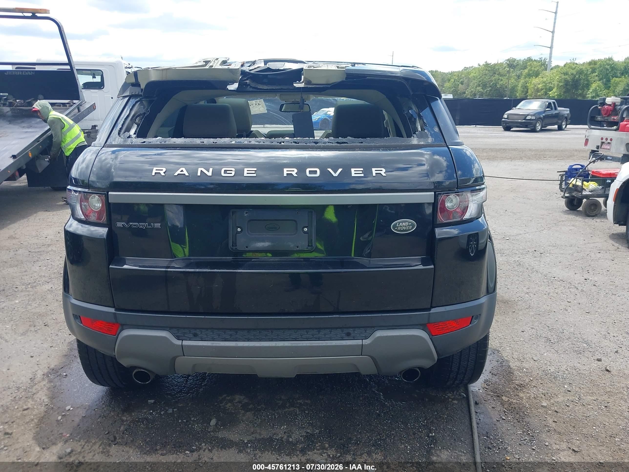 2015 Land Rover Range Rover Evoque Pure Black vin: SALVP2BG7FH041137