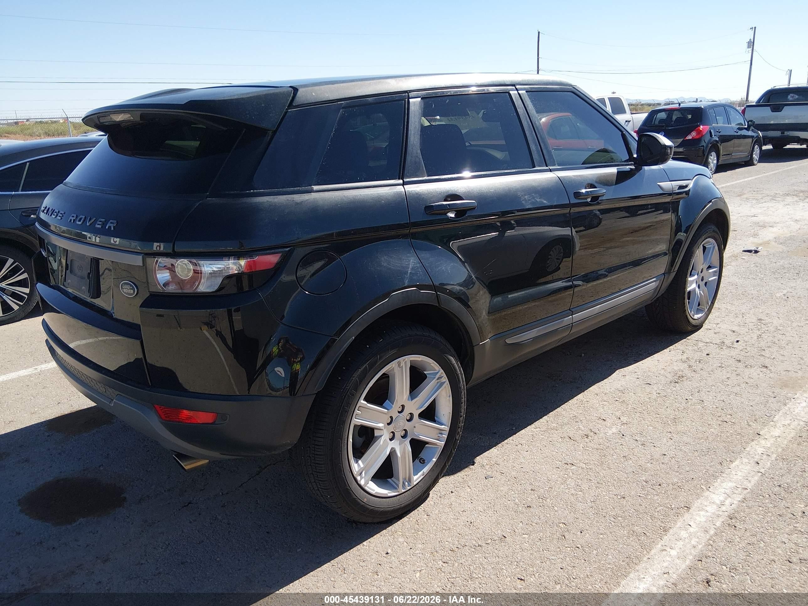 2015 Land Rover Range Rover Evoque Pure Black vin: SALVP2BG7FH075319