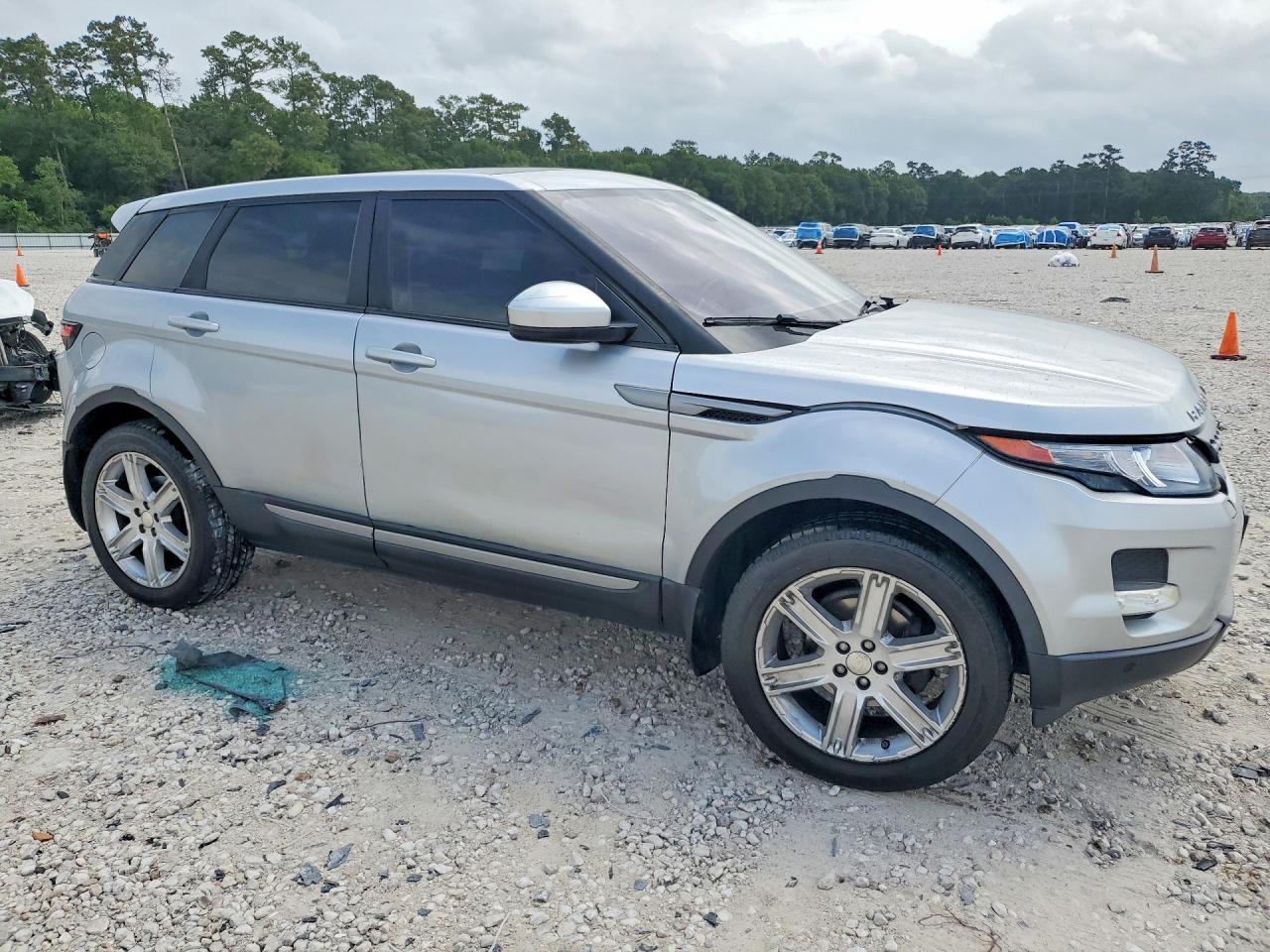 2015 Land Rover Range Rover Evoque Pure Plus Silver vin: SALVP2BG7FH990171