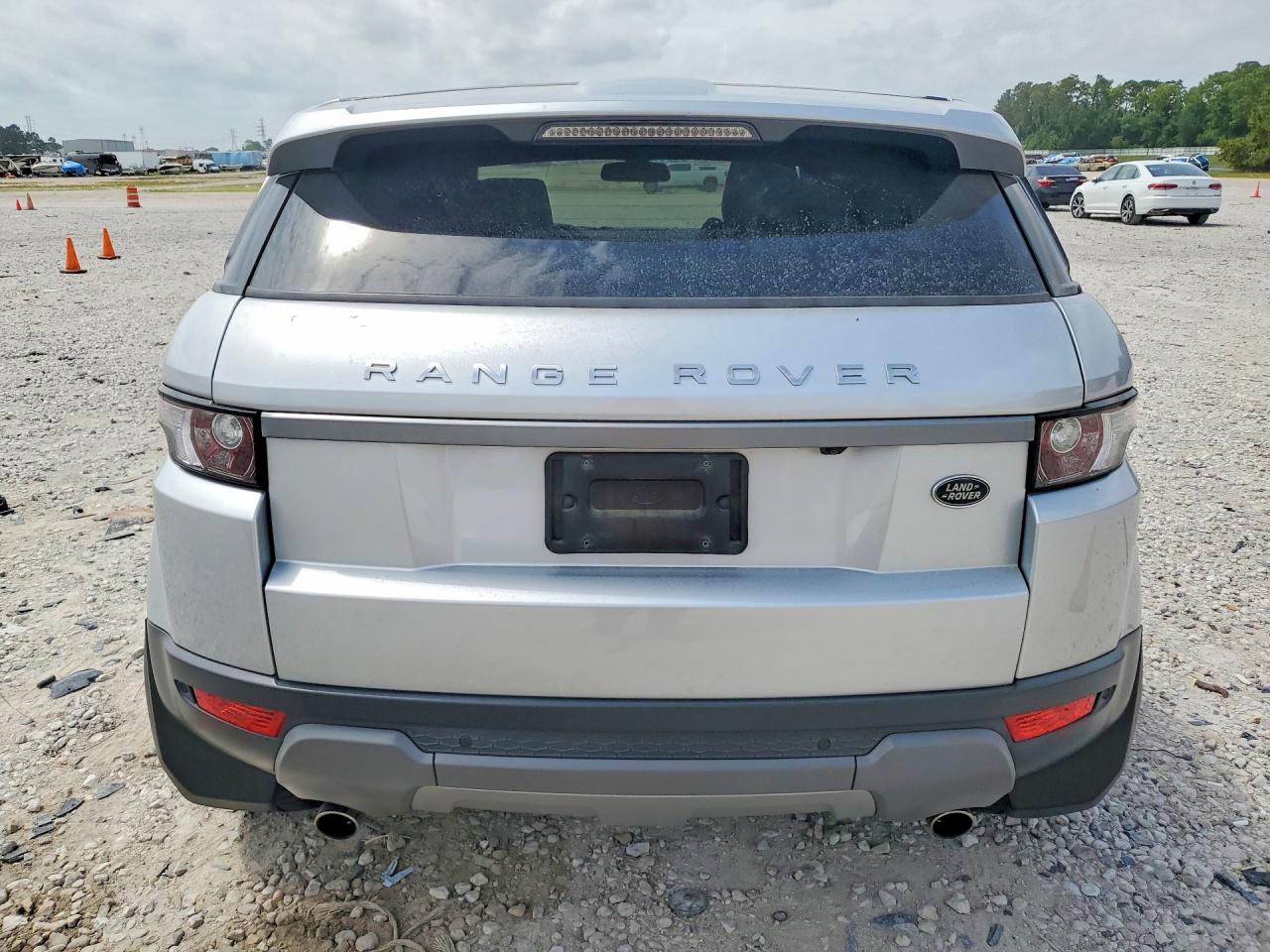 2015 Land Rover Range Rover Evoque Pure Plus Silver vin: SALVP2BG7FH990171