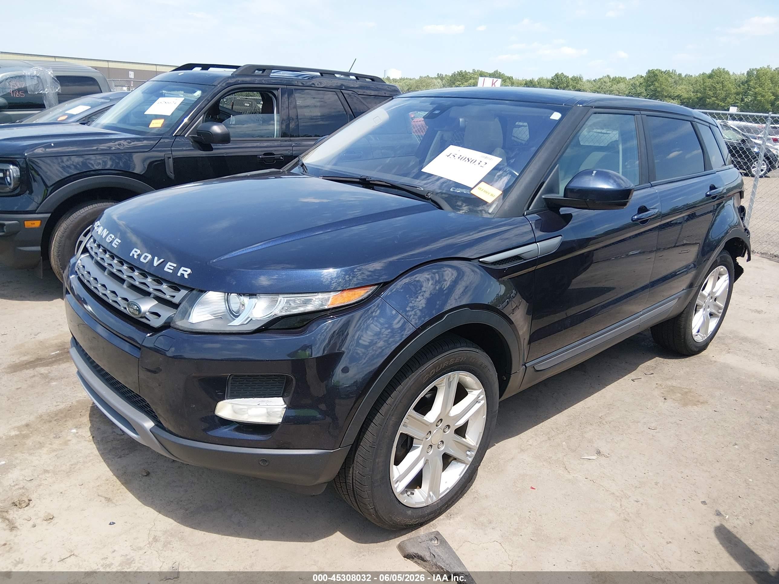 2015 Land Rover Range Rover Evoque Pure Blue vin: SALVP2BG8FH994200
