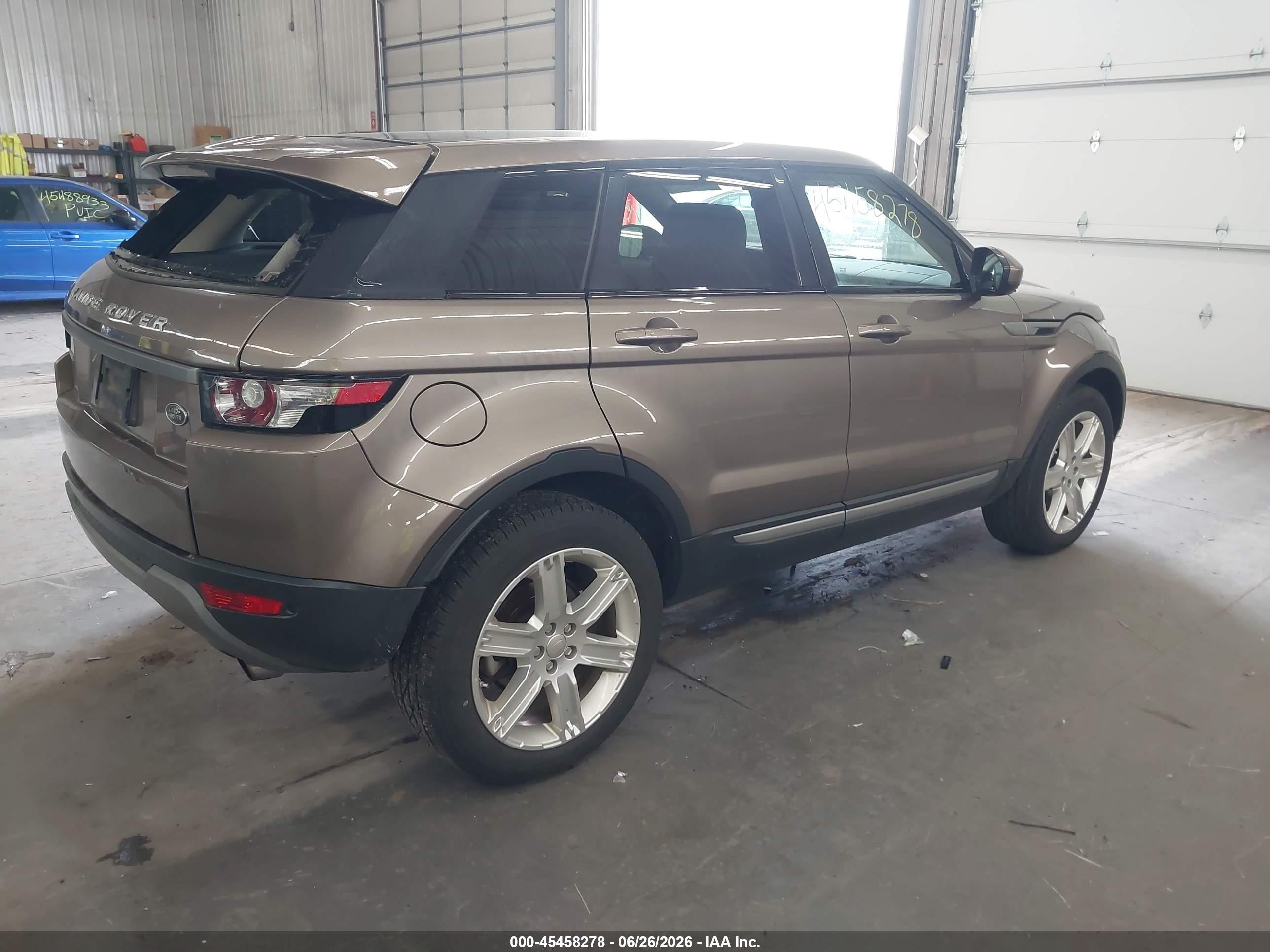 2015 Land Rover Range Rover Evoque Pure Желто-коричневый vin: SALVP2BG9FH024419