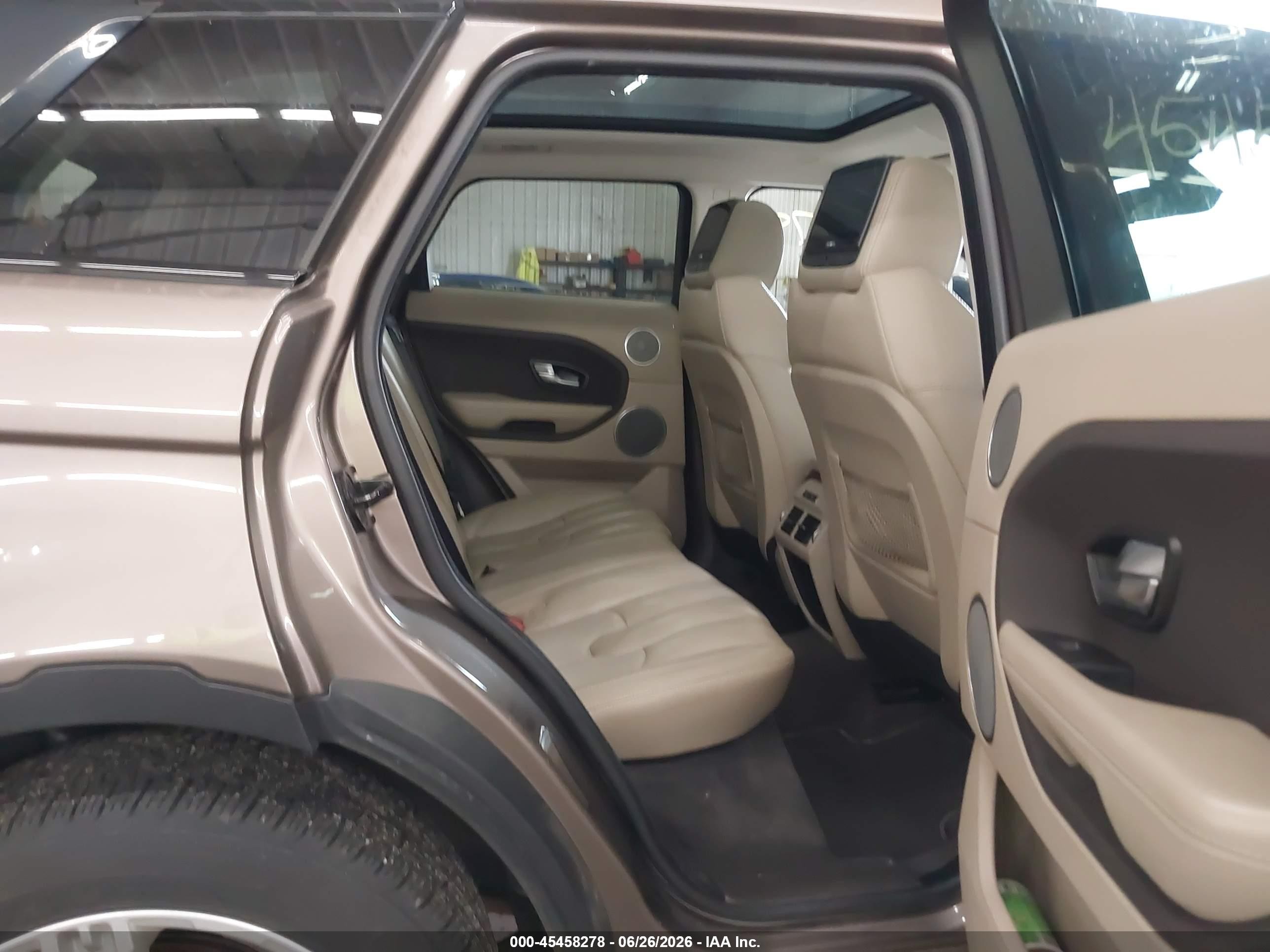 2015 Land Rover Range Rover Evoque Pure Желто-коричневый vin: SALVP2BG9FH024419