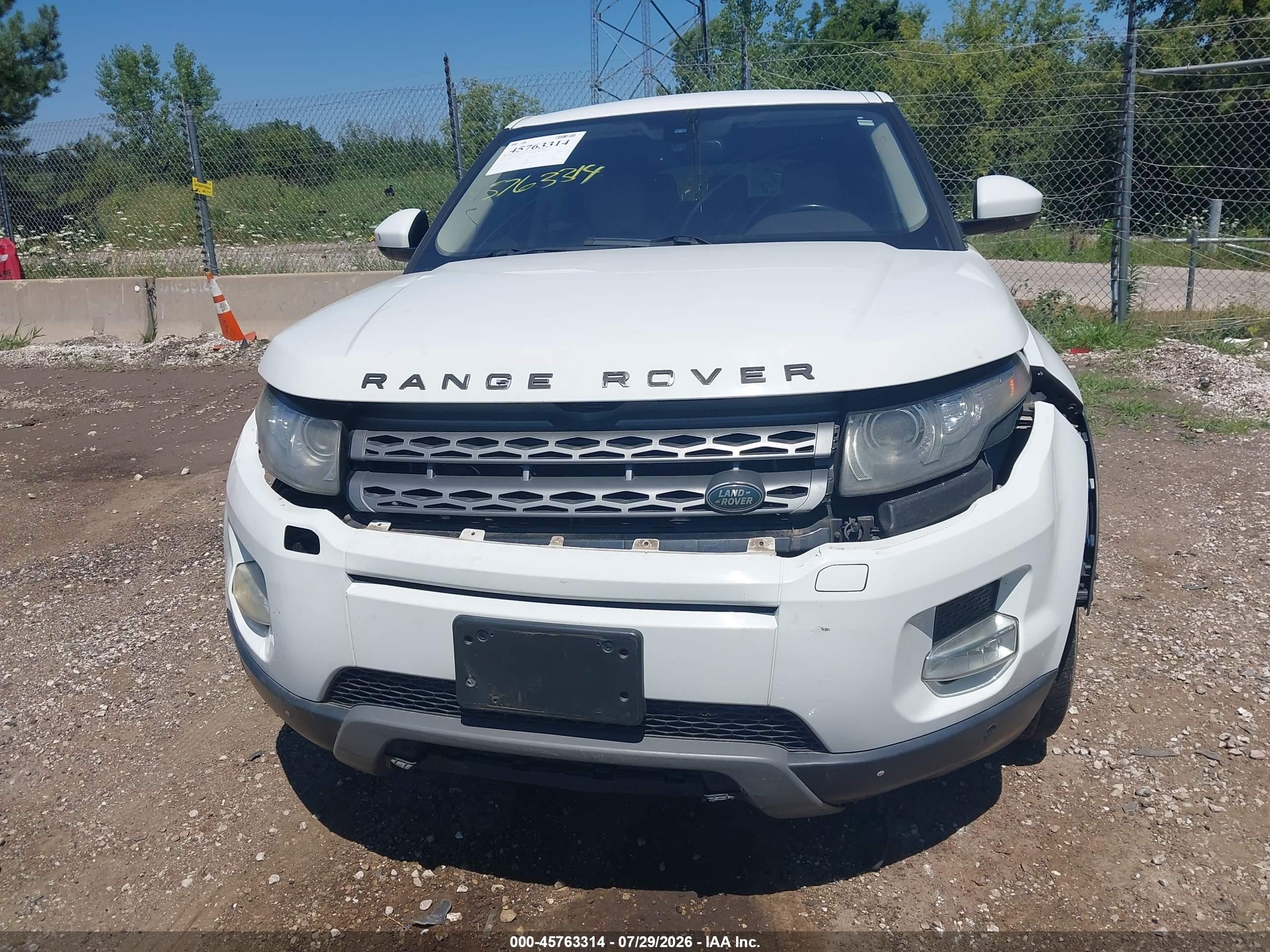 2015 Land Rover Range Rover Evoque Pure White vin: SALVP2BG9FH028003