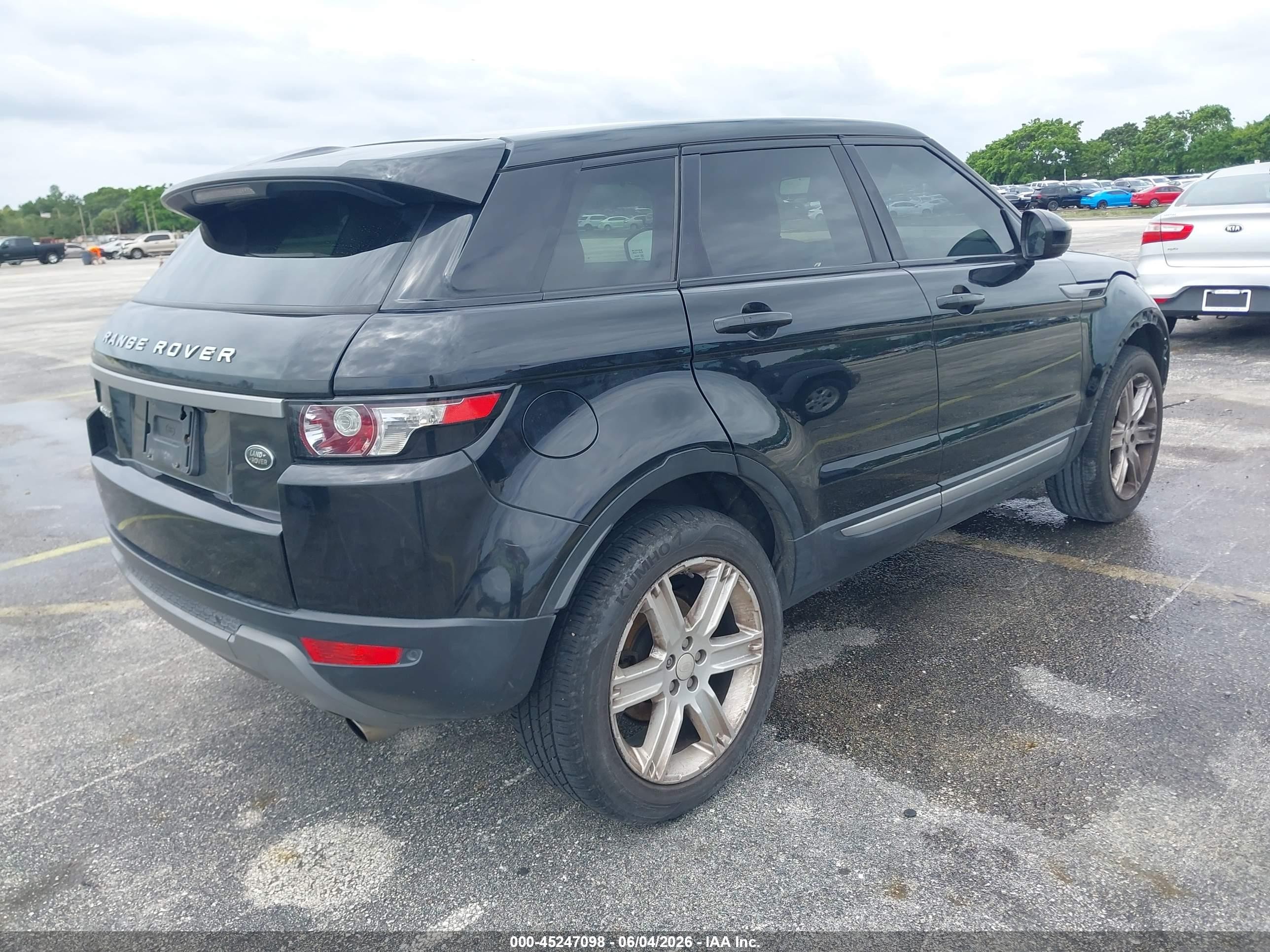 2015 Land Rover Range Rover Evoque Pure Black vin: SALVP2BG9FH991404