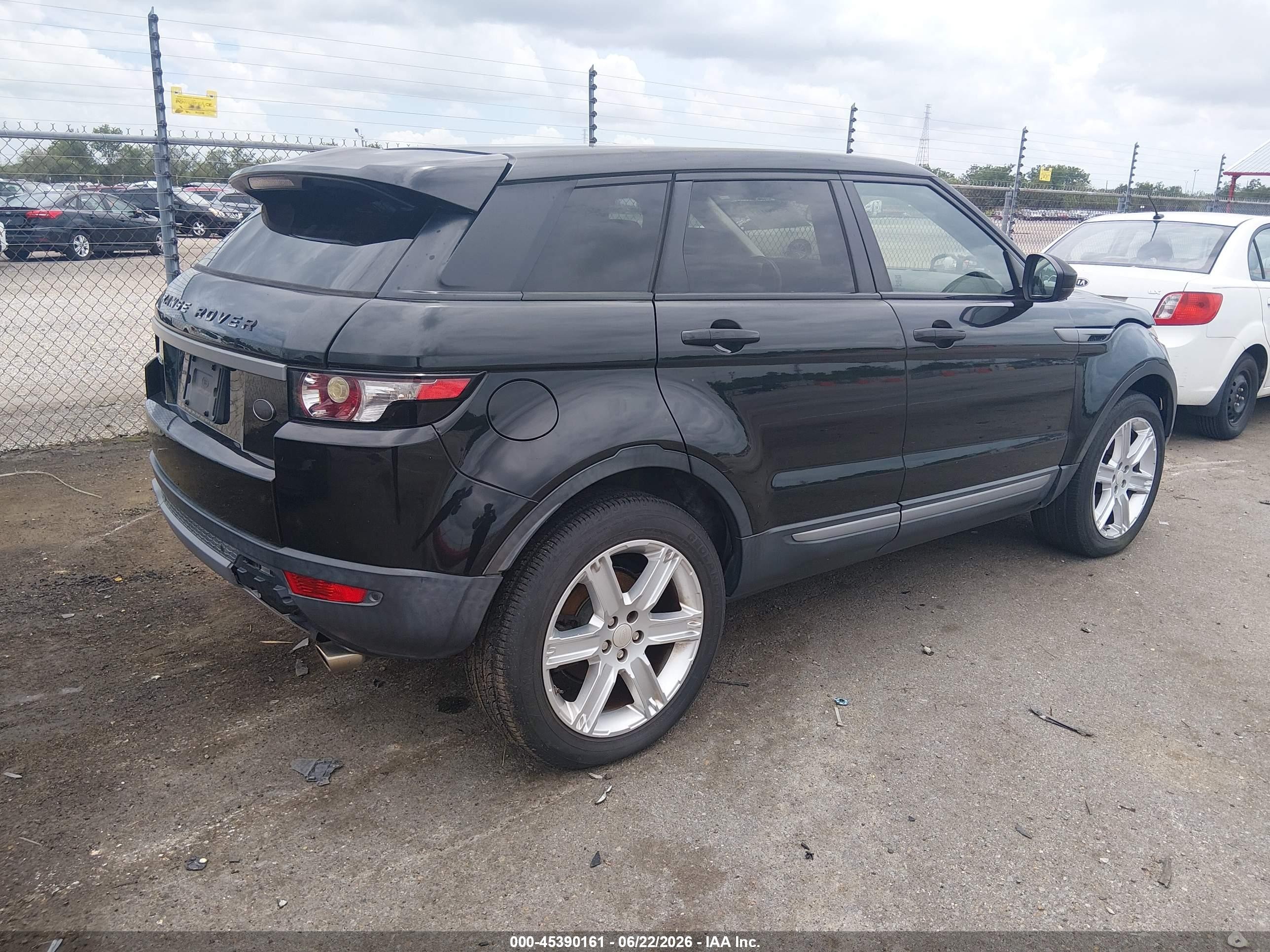 2014 Land Rover Range Rover Evoque Pure Black vin: SALVP2BGXEH882111