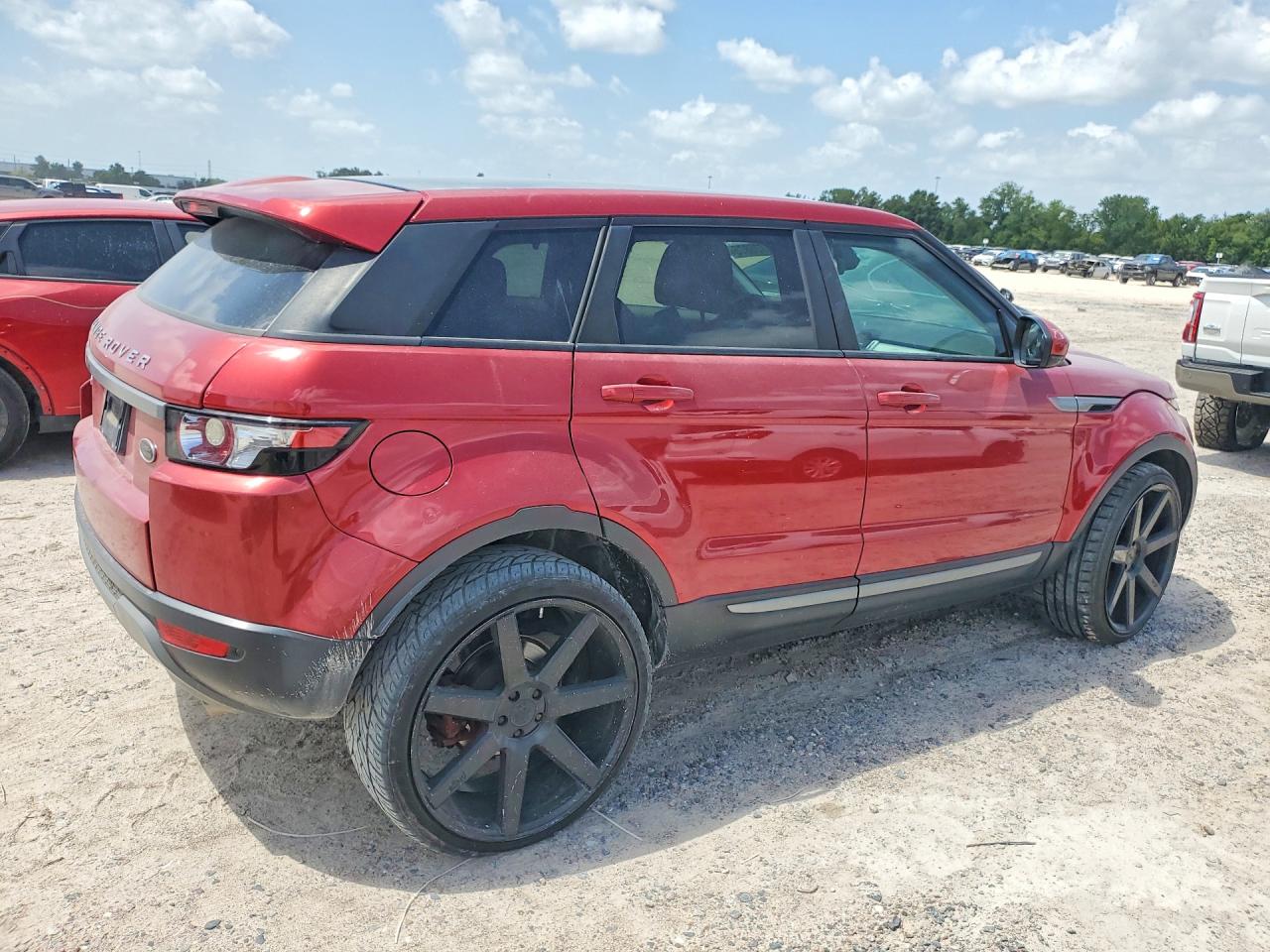 2014 Land Rover Range Rover Evoque Pure Plus Red vin: SALVP2BGXEH947538