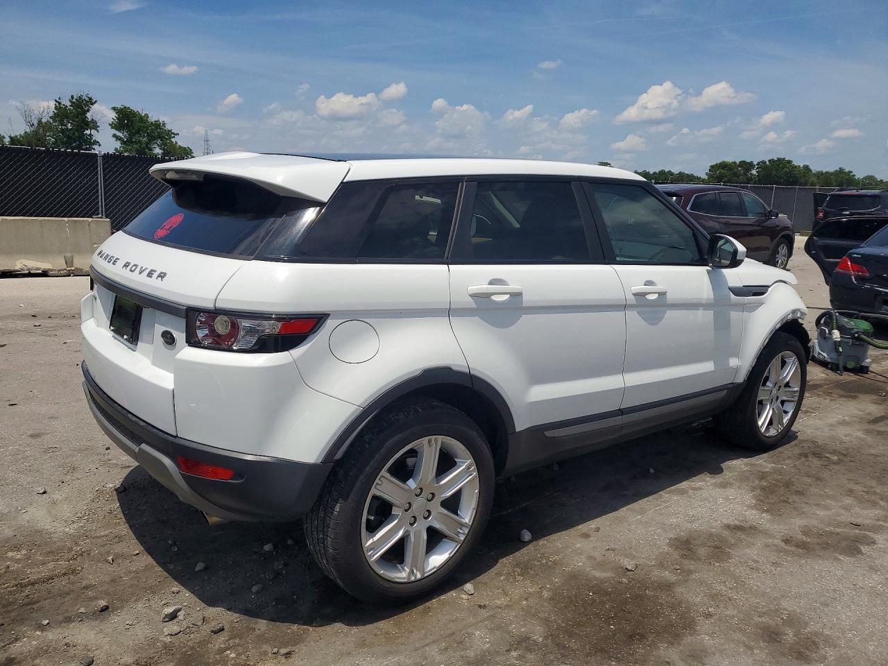 2015 Land Rover Range Rover Evoque Pure Plus White vin: SALVP2BGXFH051886