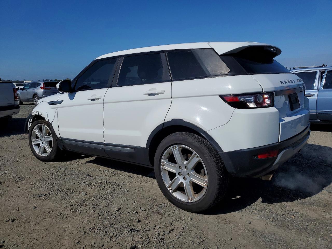 2015 Land Rover Range Rover Evoque Pure Plus Белый vin: SALVP2BGXFH070194