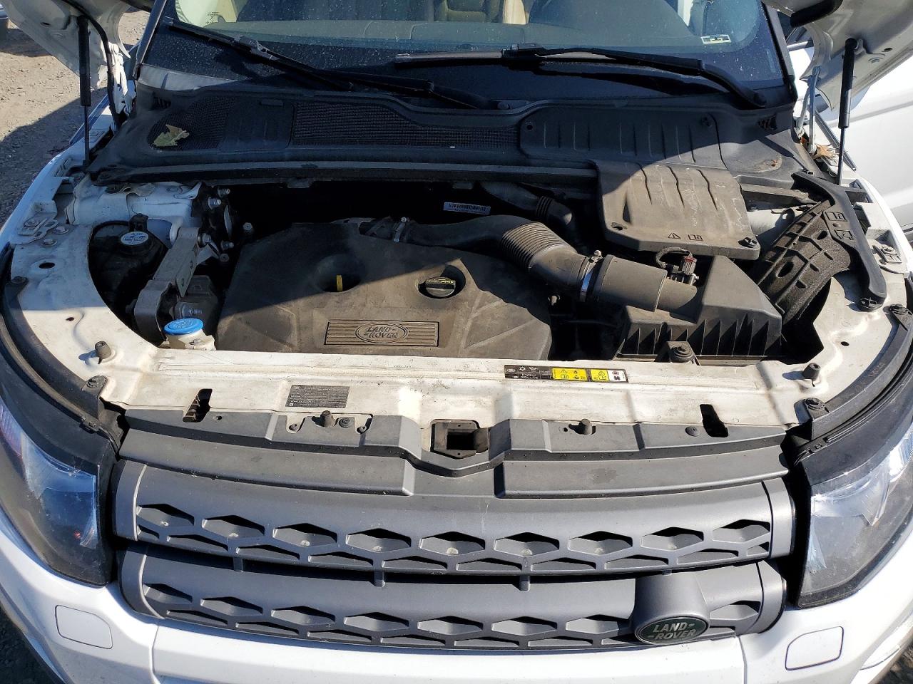 2015 Land Rover Range Rover Evoque Pure Plus Белый vin: SALVP2BGXFH070194