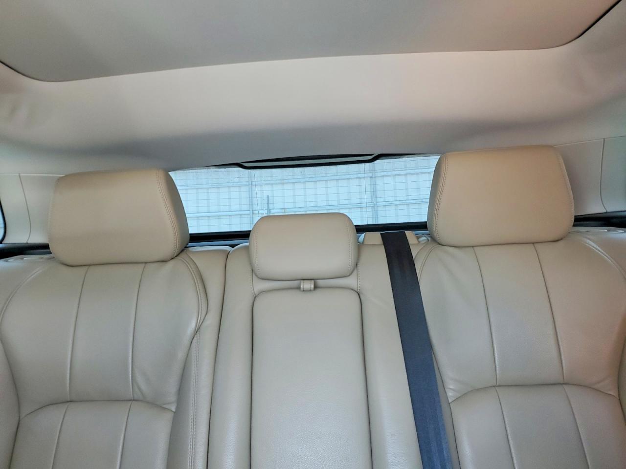 2016 Land Rover Range Rover Evoque Se White vin: SALVP2BGXGH085389