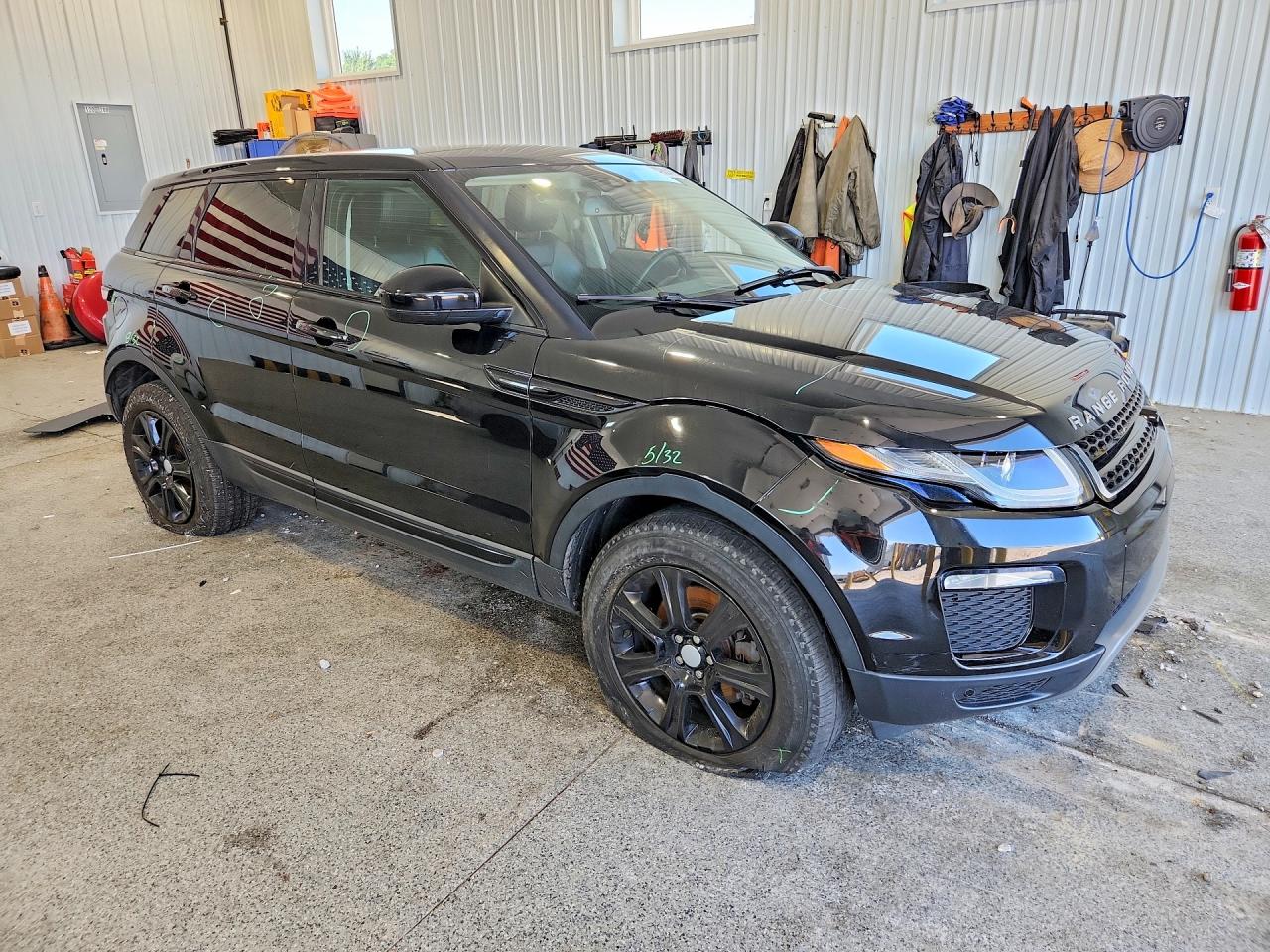 2017 Land Rover Range Rover Evoque Se Black vin: SALVP2BGXHH187891