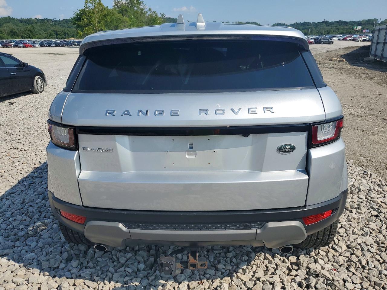 2018 Land Rover Range Rover Evoque Se Silver vin: SALVP2RX6JH298904