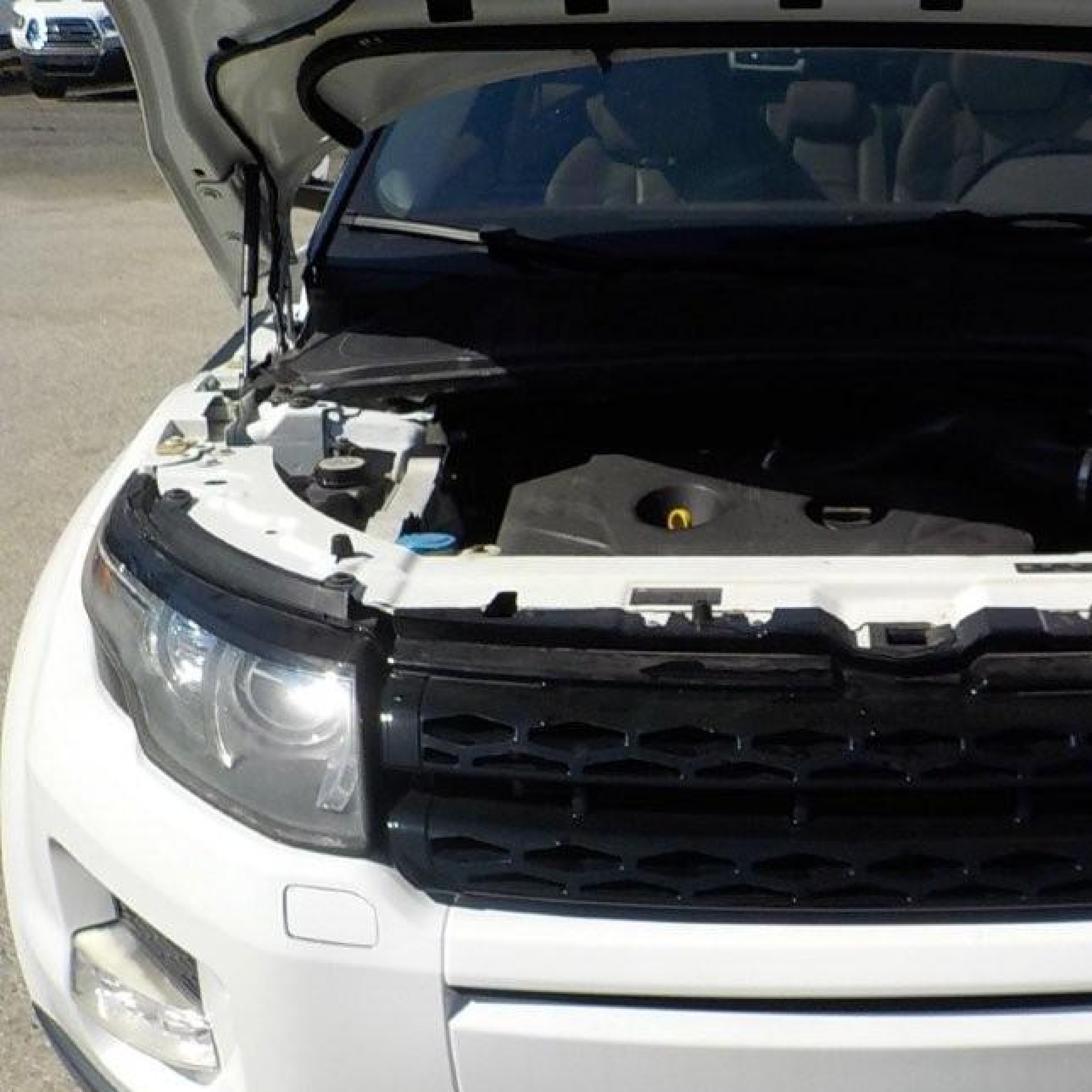 2012 Land Rover Range Rover Evoque   White vin: SALVR1BG4CH608159