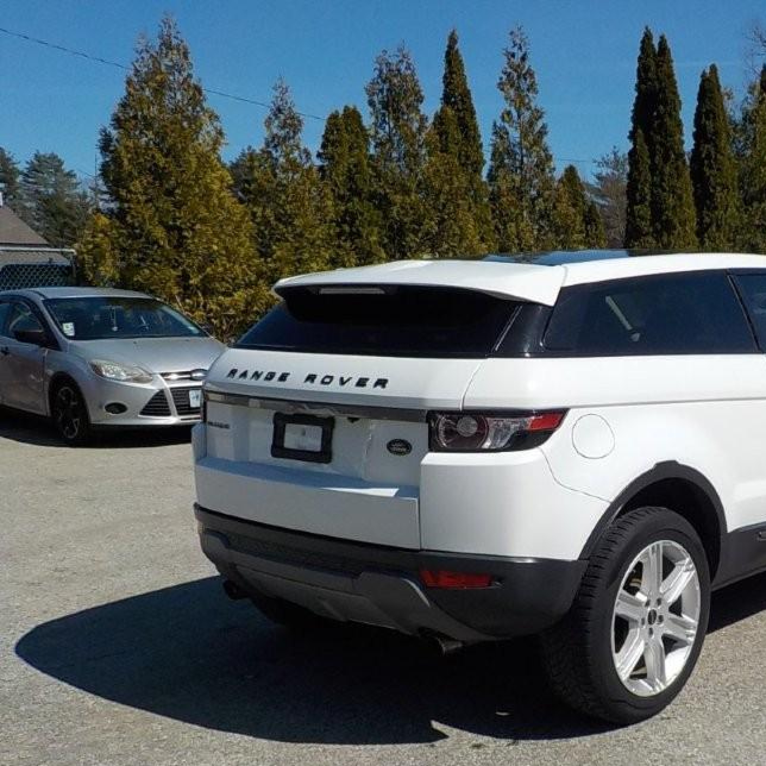 2012 Land Rover Range Rover Evoque   White vin: SALVR1BG4CH608159
