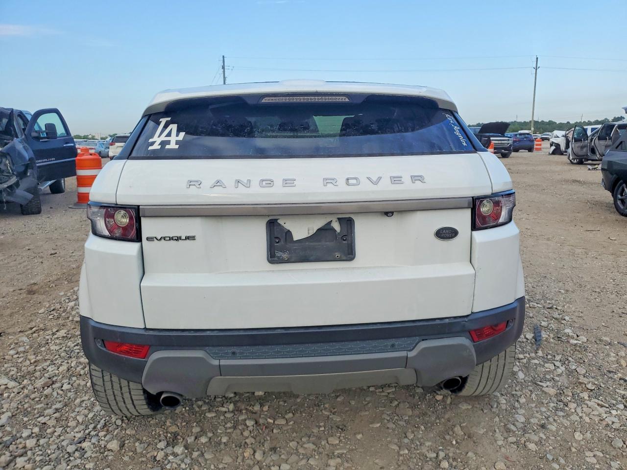 2015 Land Rover Range Rover Evoque Pure Premium White vin: SALVR1BG7FH046634