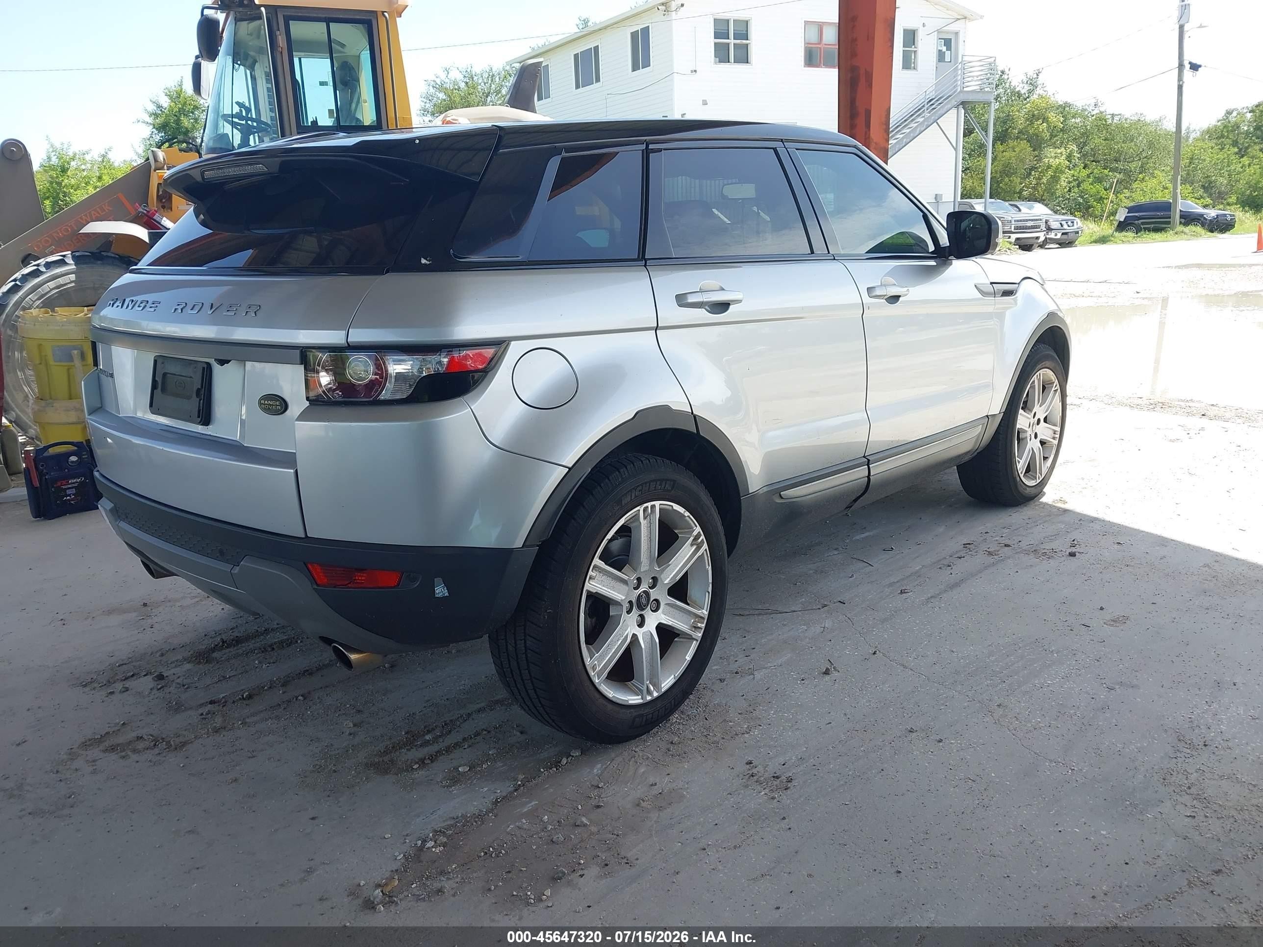 2013 Land Rover Range Rover Evoque Pure Silver vin: SALVR2BG1DH708419