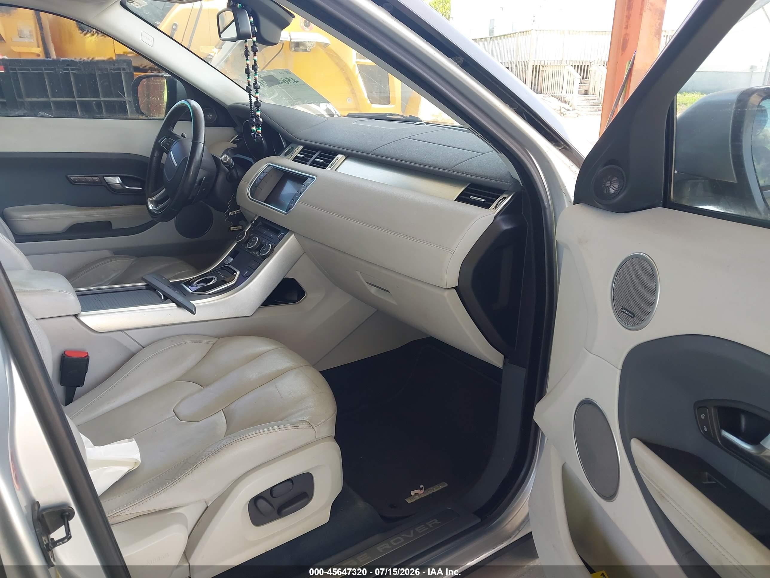 2013 Land Rover Range Rover Evoque Pure Silver vin: SALVR2BG1DH708419