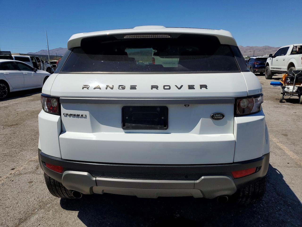 2014 Land Rover Range Rover Evoque Pure Premium Белый vin: SALVR2BG1EH938513
