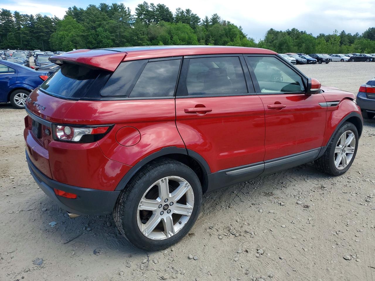 2013 Land Rover Range Rover Evoque Pure Premium Red vin: SALVR2BG2DH779435