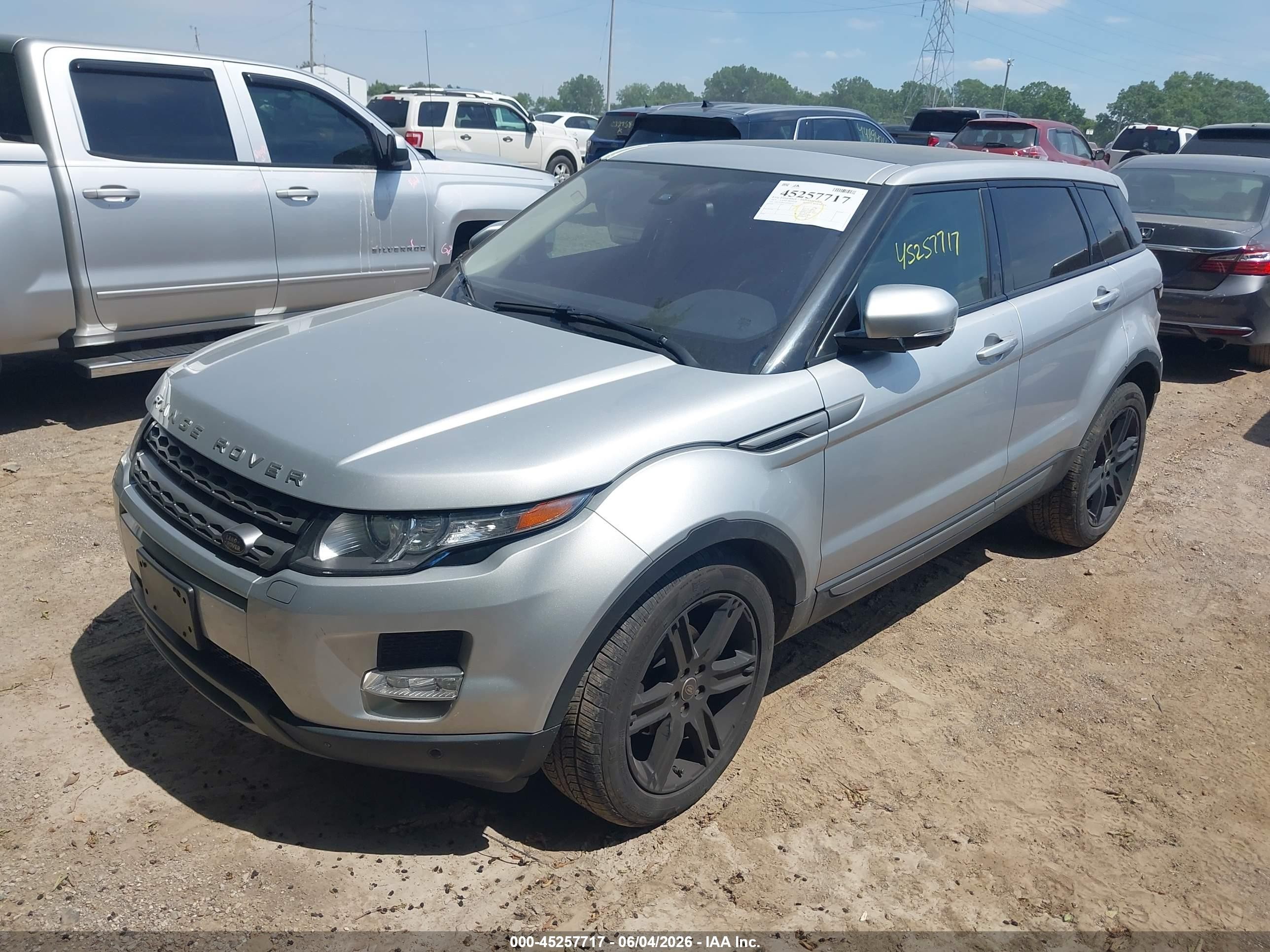 2013 Land Rover Range Rover Evoque Pure Серебряный vin: SALVR2BG2DH848155