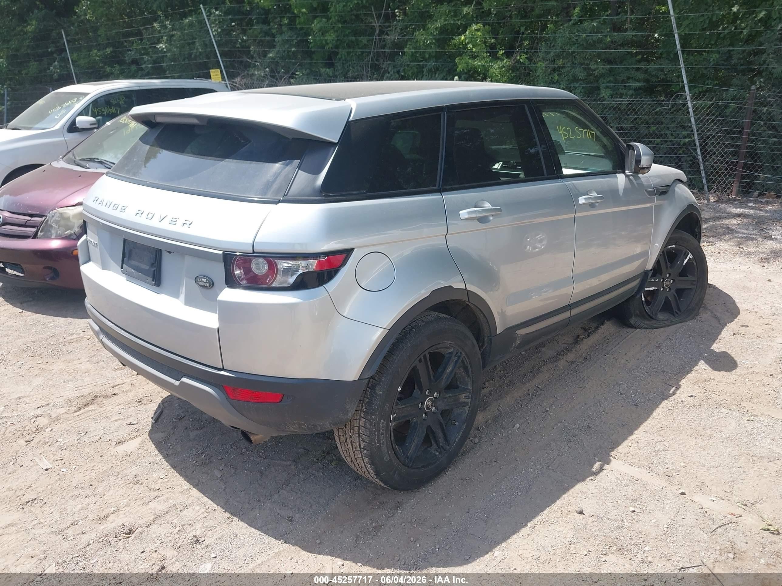2013 Land Rover Range Rover Evoque Pure Серебряный vin: SALVR2BG2DH848155